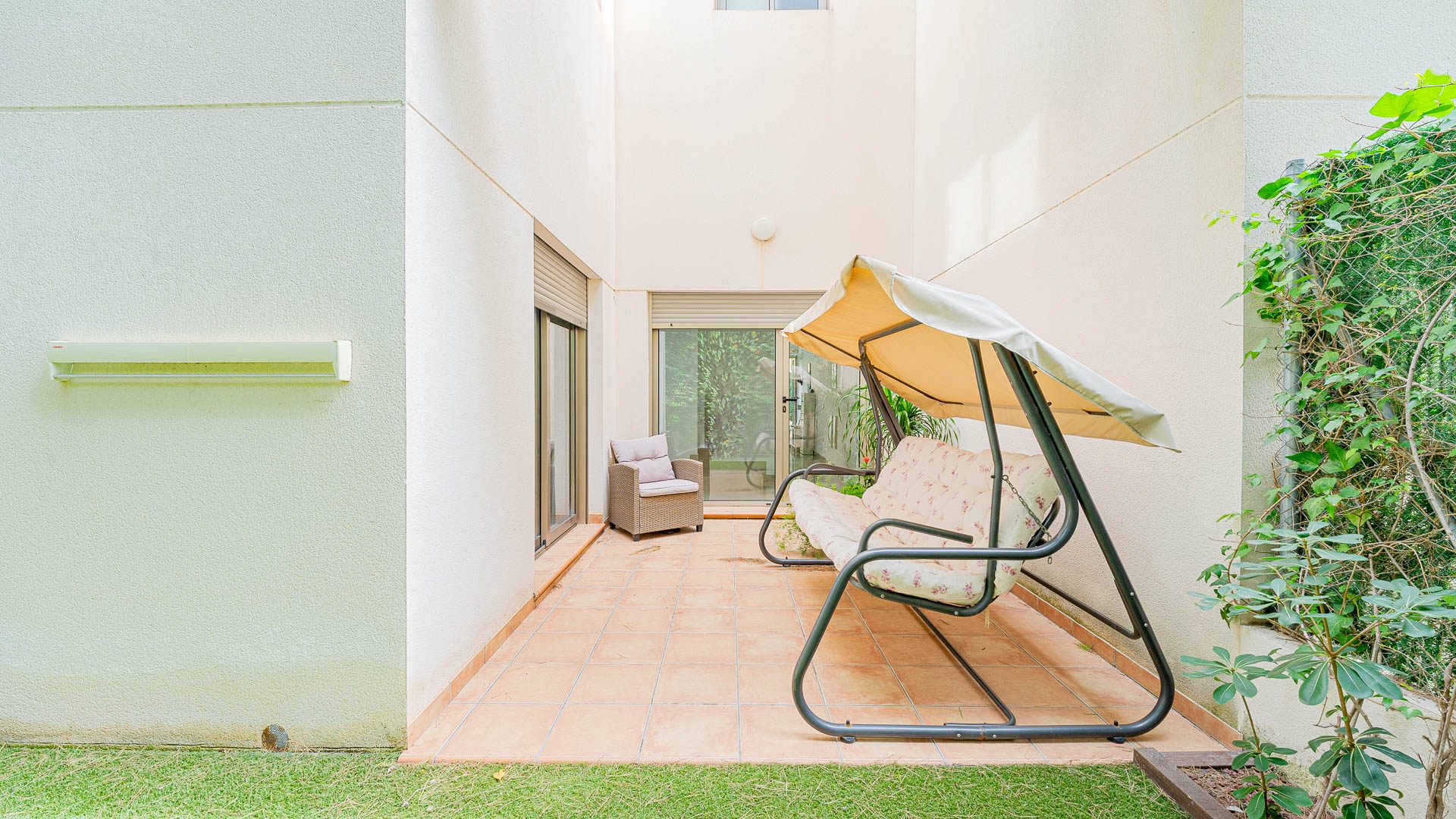 For sale - 3 Bedroom 3 Bathroom Townhouse in Punta Prima - Punta Prima  - Alicante