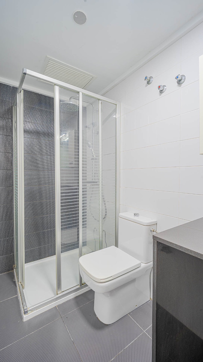 For sale - 2 Bedroom 1 Bathroom Apartament in Torrevieja - Torrevieja  - Alicante