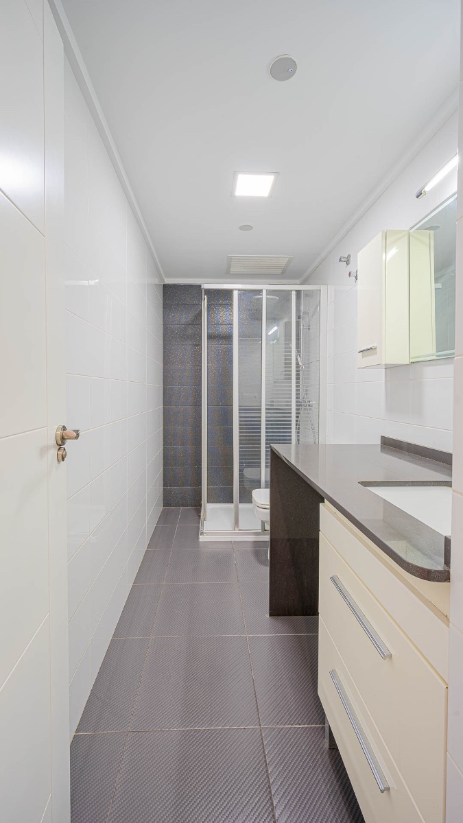 For sale - 2 Bedroom 1 Bathroom Apartament in Torrevieja - Torrevieja  - Alicante