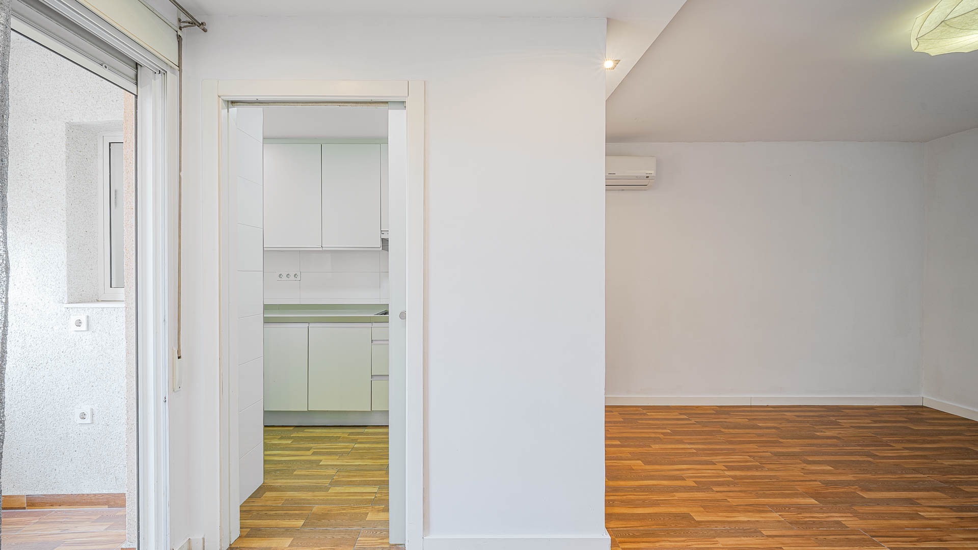 For sale - 2 Bedroom 1 Bathroom Apartament in Torrevieja - Torrevieja  - Alicante