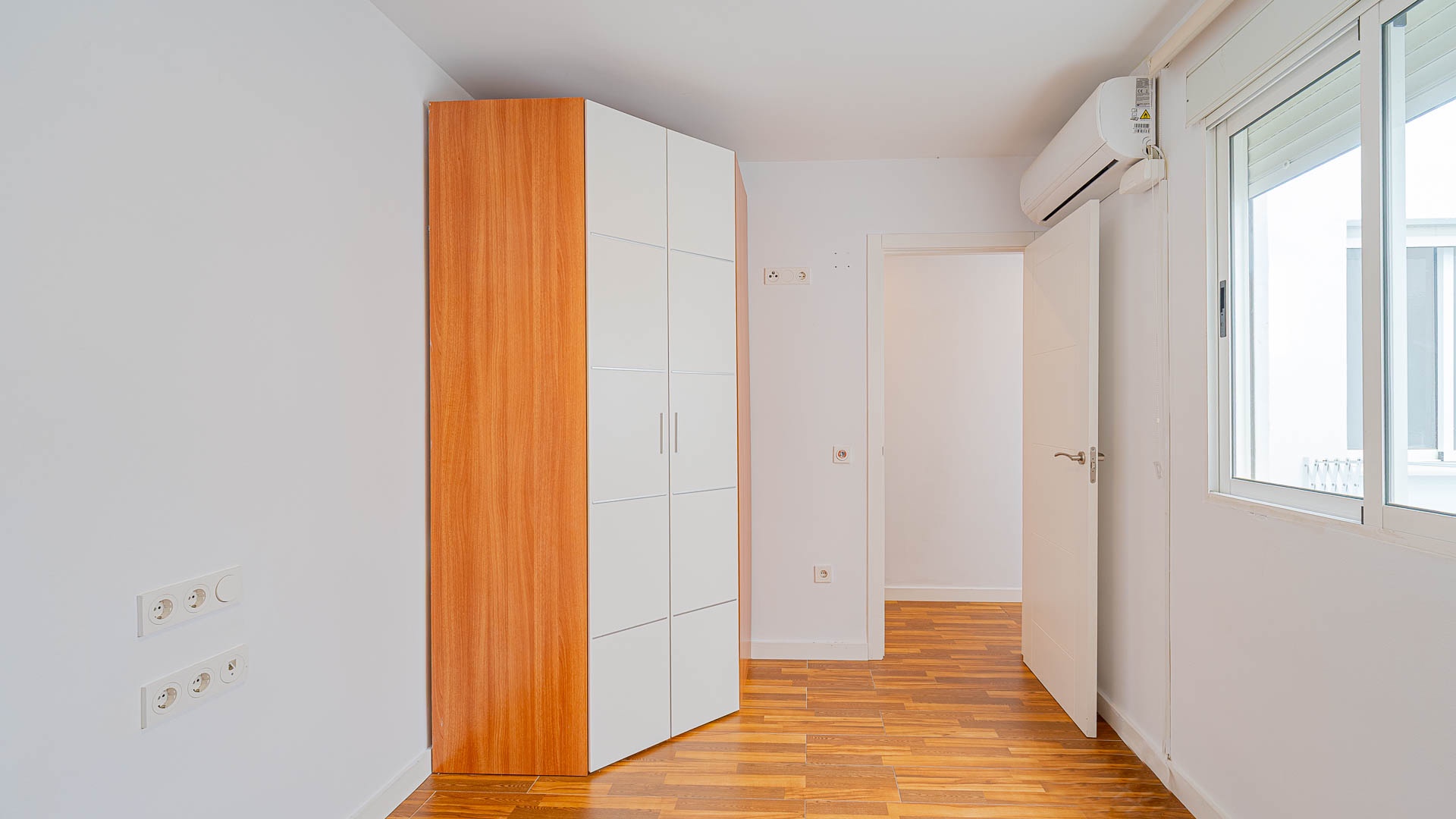 For sale - 2 Bedroom 1 Bathroom Apartament in Torrevieja - Torrevieja  - Alicante