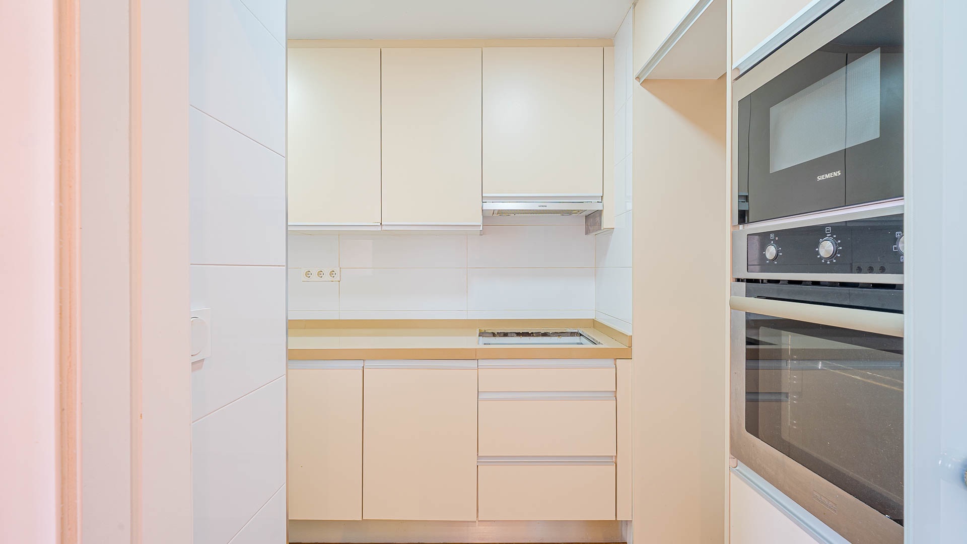 For sale - 2 Bedroom 1 Bathroom Apartament in Torrevieja - Torrevieja  - Alicante