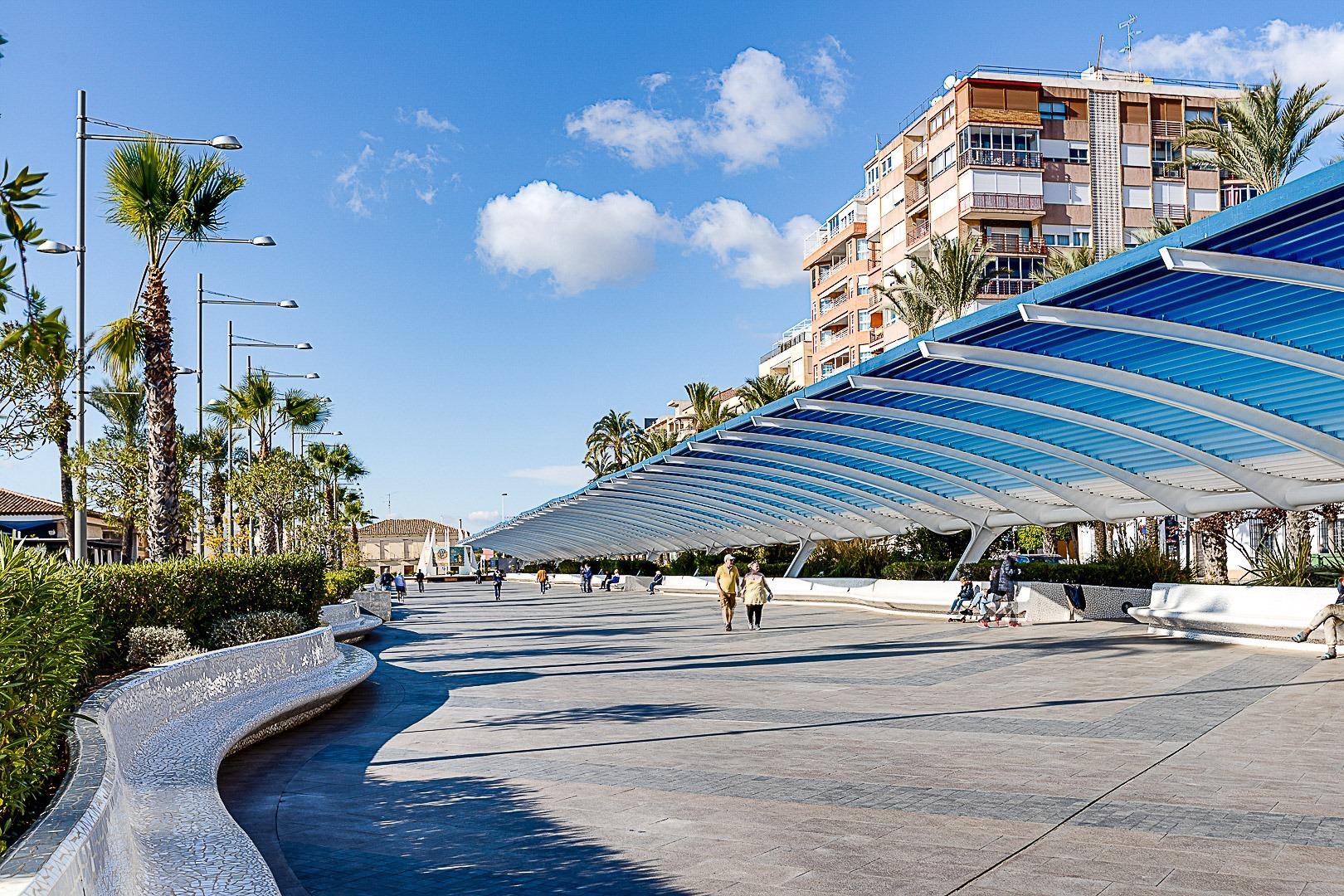 For sale - 2 Bedroom 1 Bathroom Apartament in Torrevieja - Torrevieja  - Alicante
