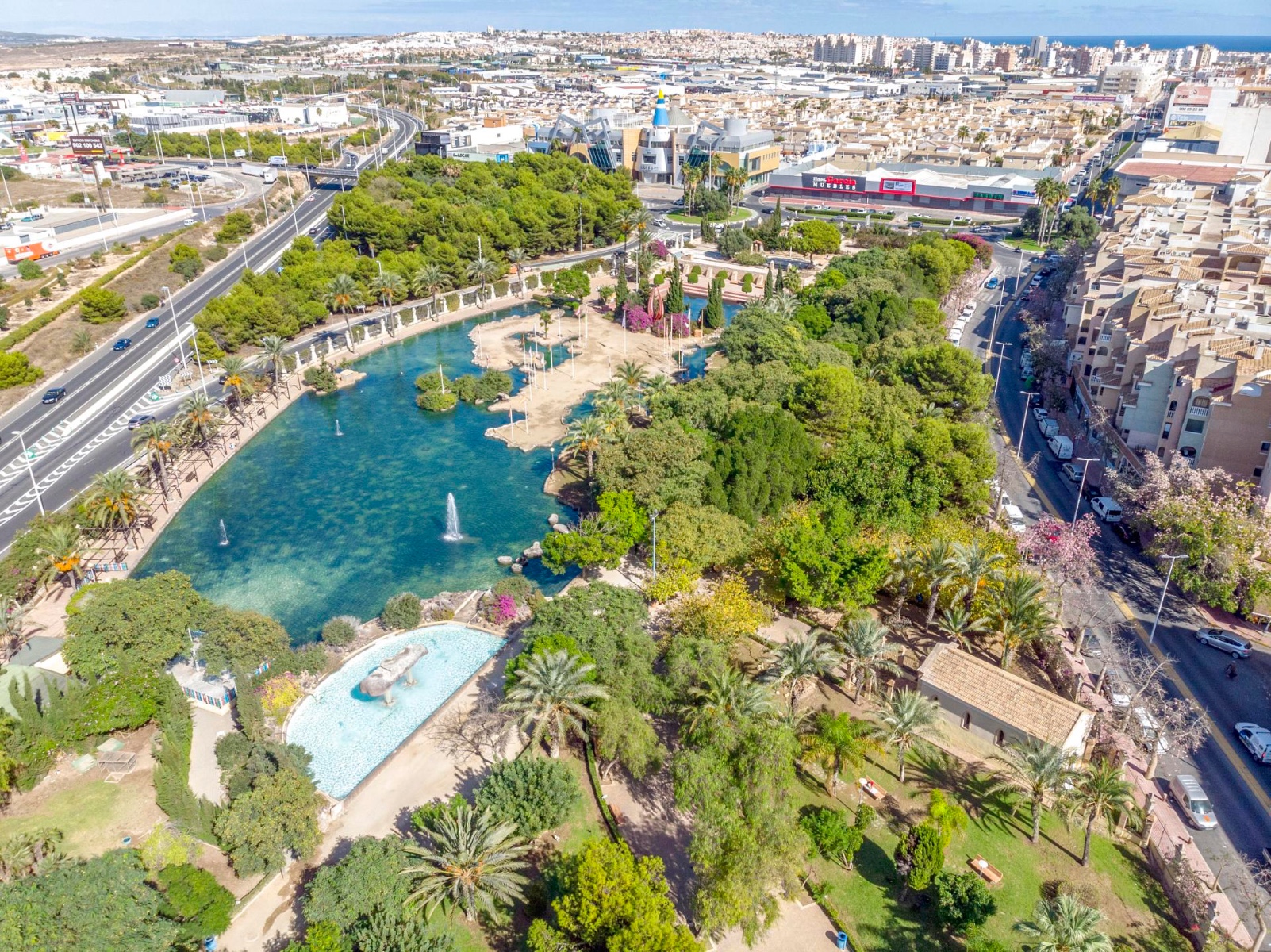 For sale - 2 Bedroom 1 Bathroom Apartament in Torrevieja - Torrevieja  - Alicante