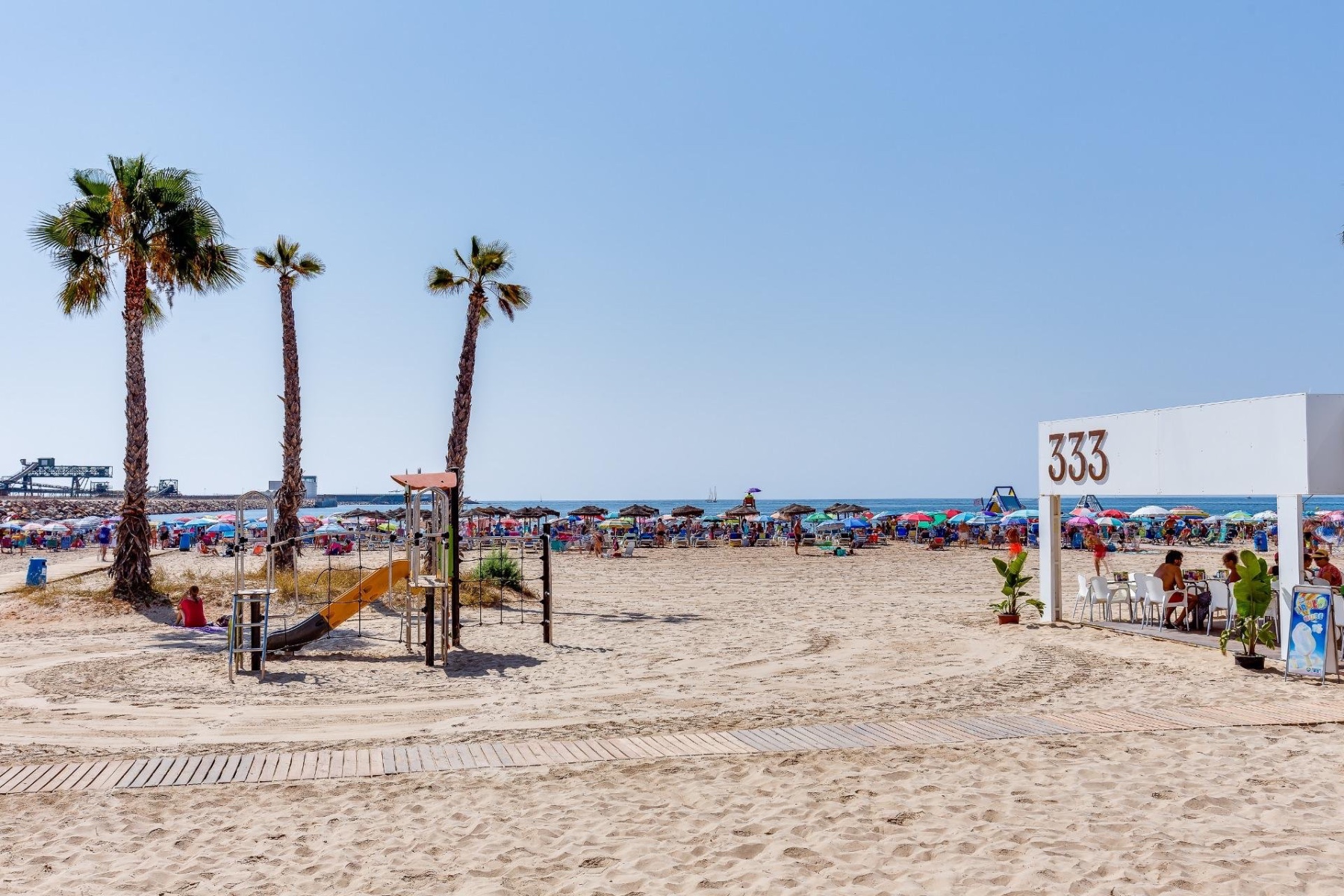 For sale - 2 Bedroom 1 Bathroom Apartament in Torrevieja - Torrevieja  - Alicante