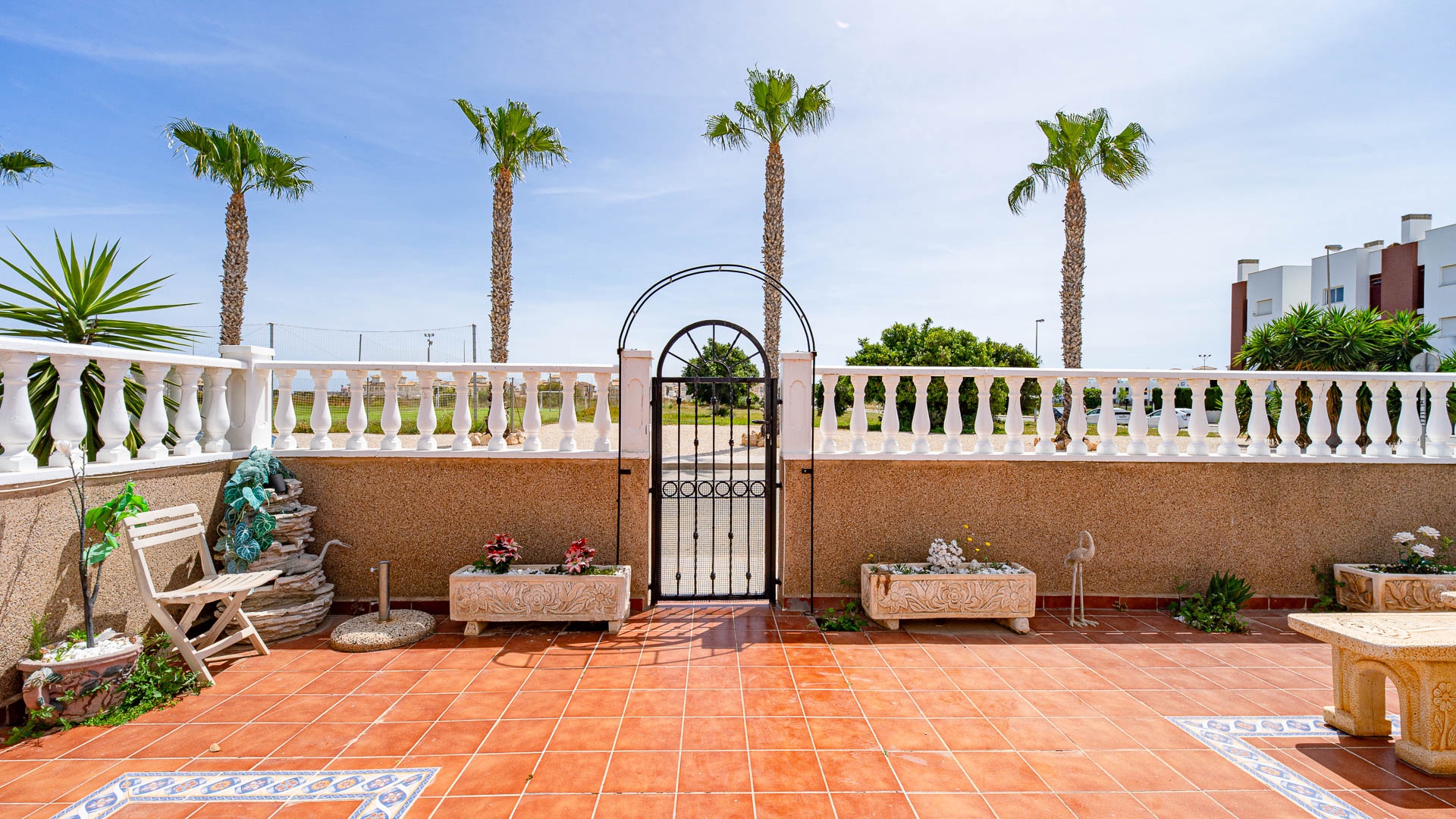 For sale - 3 Bedroom 2 Bathroom Quad in Punta Prima - Punta Prima  - Alicante