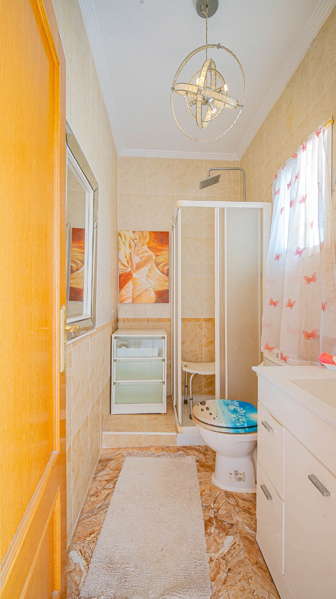 For sale - 3 Bedroom 2 Bathroom Quad in Punta Prima - Punta Prima  - Alicante
