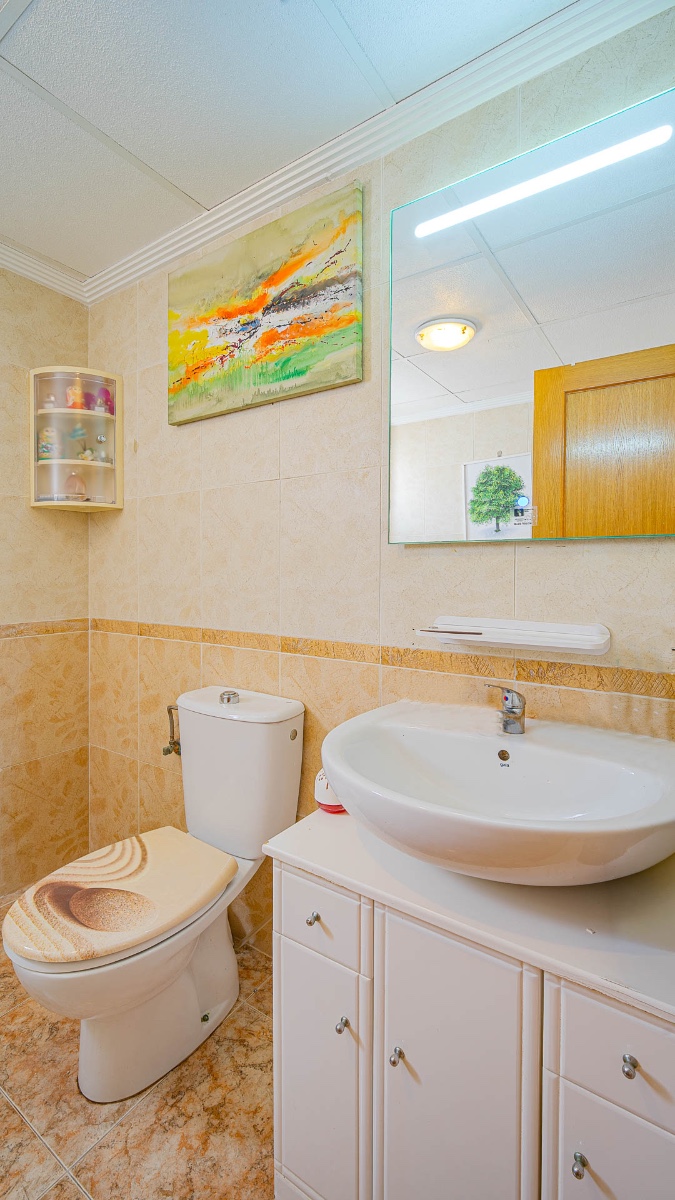For sale - 3 Bedroom 2 Bathroom Quad in Punta Prima - Punta Prima  - Alicante