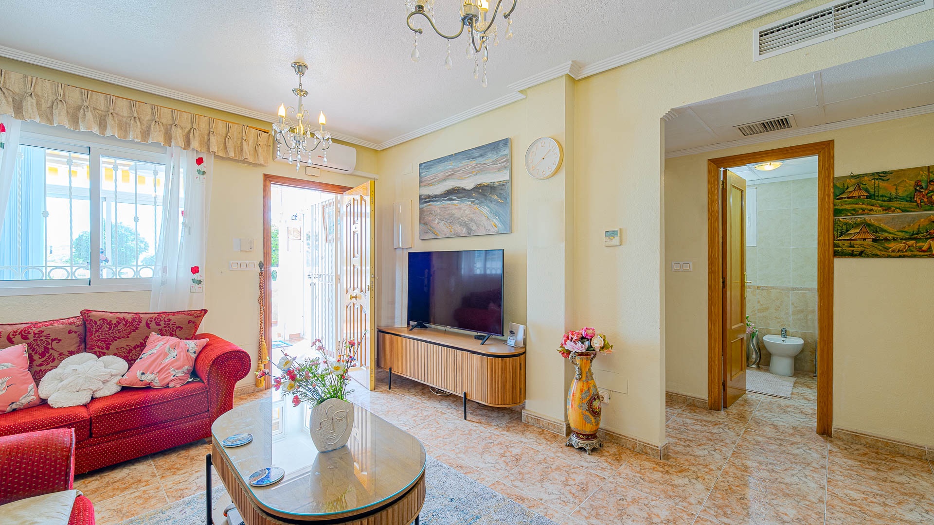 For sale - 3 Bedroom 2 Bathroom Quad in Punta Prima - Punta Prima  - Alicante
