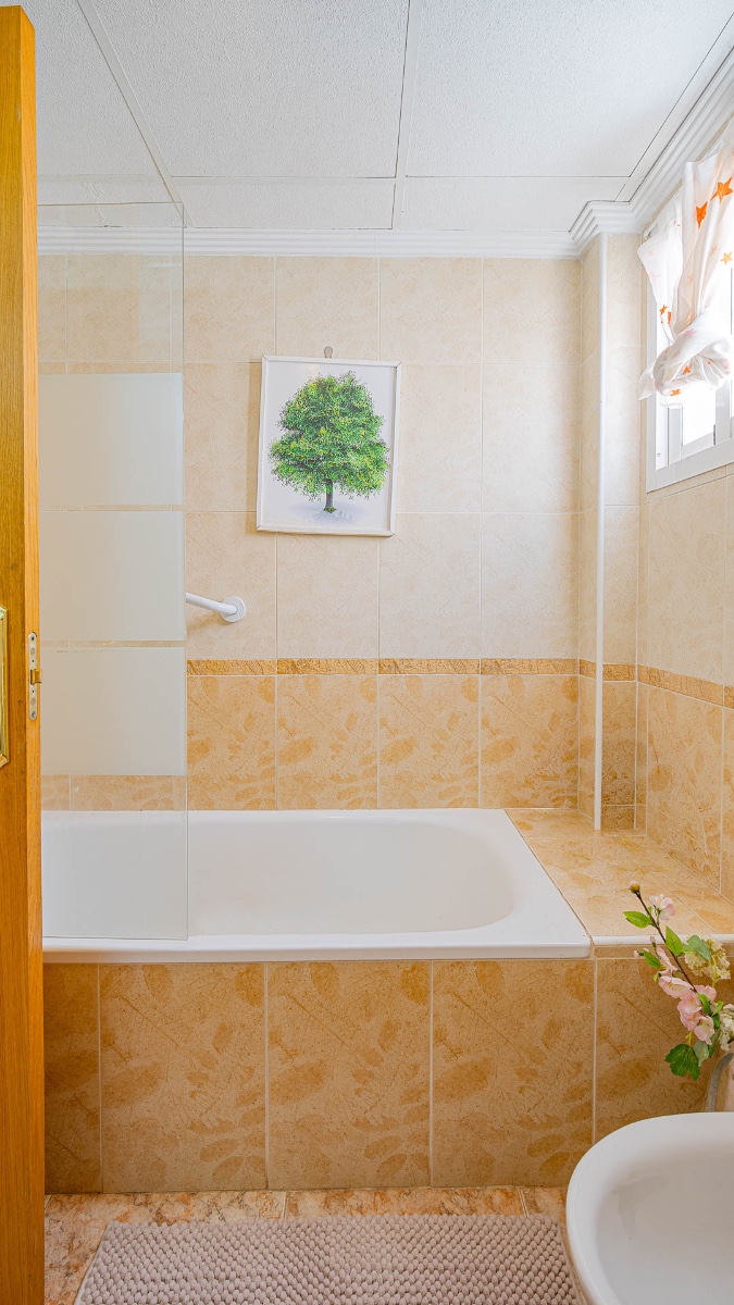 For sale - 3 Bedroom 2 Bathroom Quad in Punta Prima - Punta Prima  - Alicante