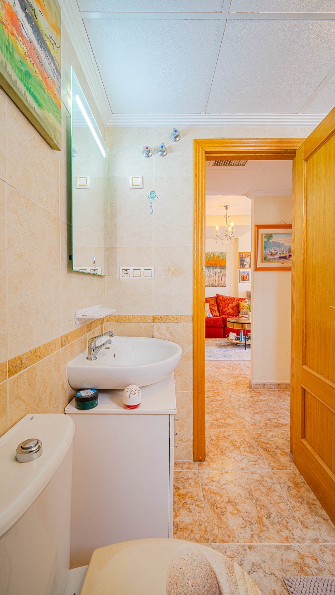 For sale - 3 Bedroom 2 Bathroom Quad in Punta Prima - Punta Prima  - Alicante