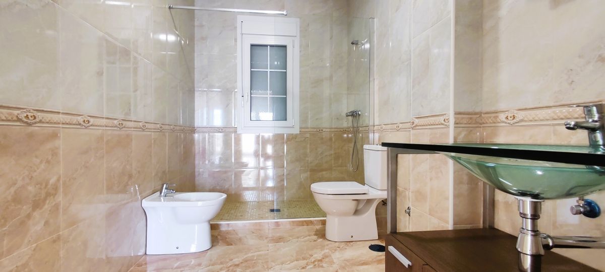For sale - 4 Bedroom 4 Bathroom Villa in CABO ROIG - , CABO ROIG, Alicante, Spain - Alicante