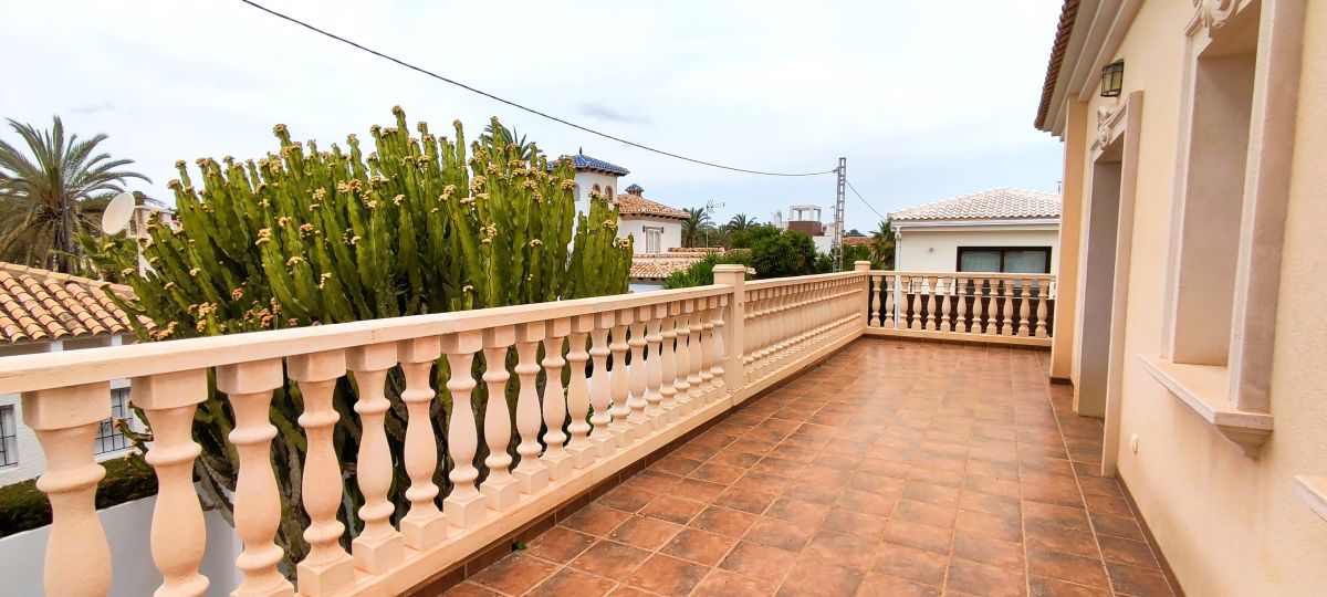 For sale - 4 Bedroom 4 Bathroom Villa in CABO ROIG - , CABO ROIG, Alicante, Spain - Alicante