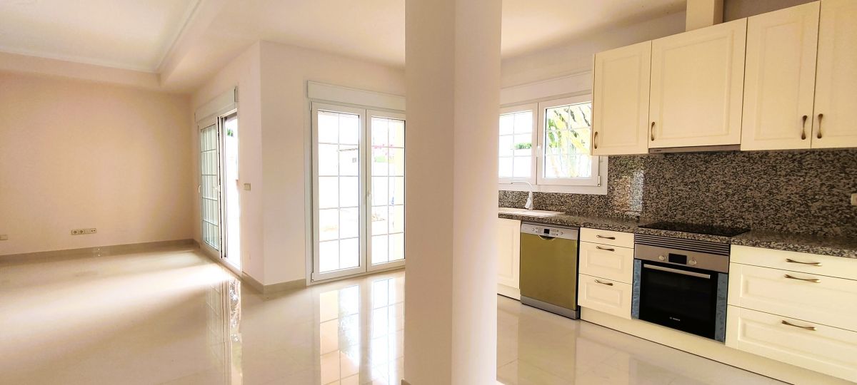 For sale - 4 Bedroom 4 Bathroom Villa in CABO ROIG - , CABO ROIG, Alicante, Spain - Alicante