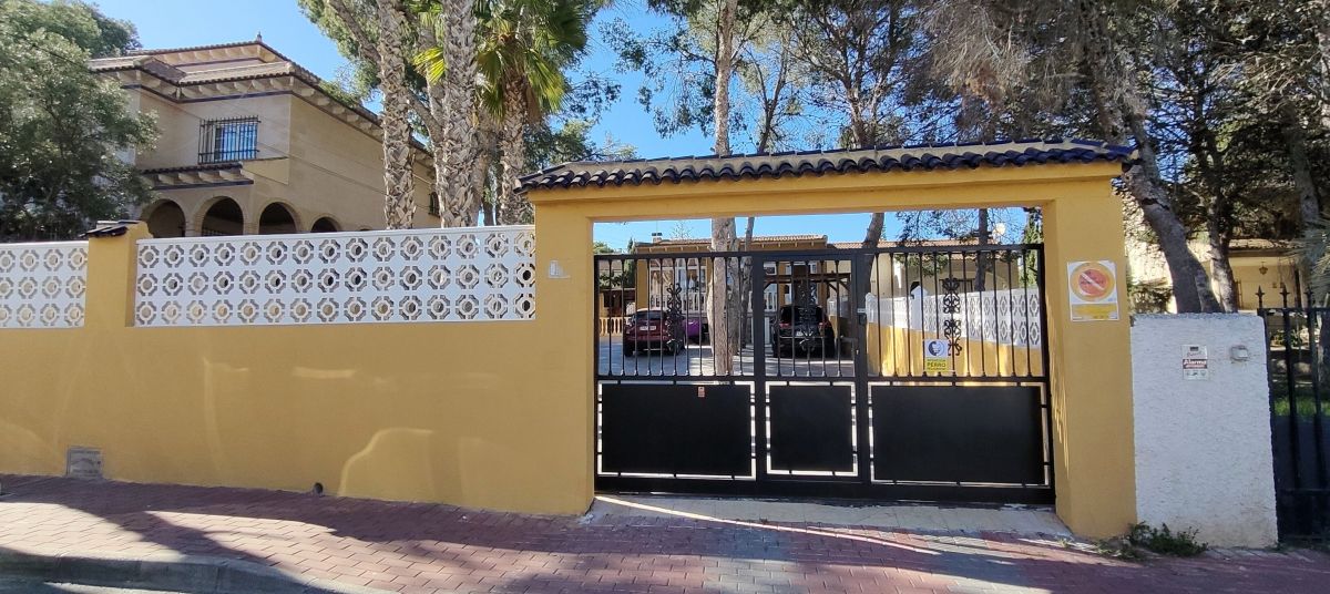 For sale - 2 Bedroom 2 Bathroom Semi Detached in LOS BALCONES - , LOS BALCONES, Alicante, Spain - Alicante