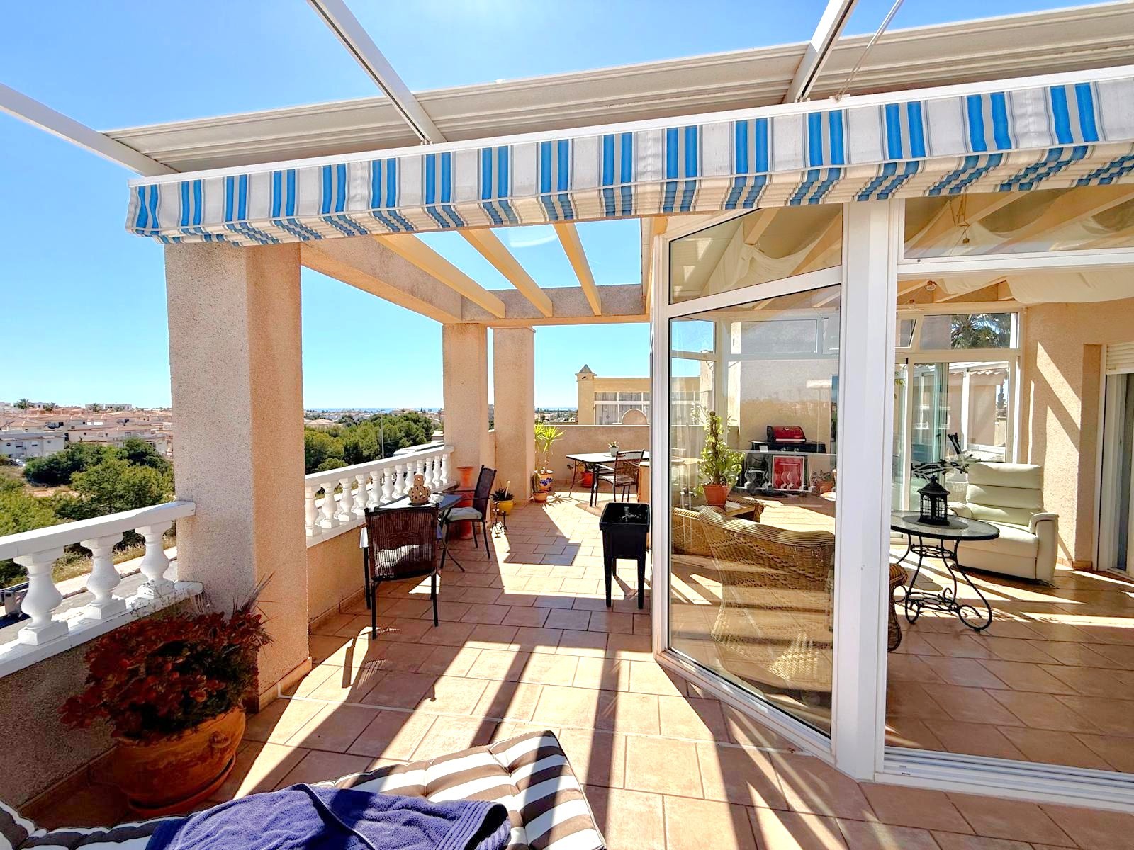 For sale - 2 Bedroom 1 Bathroom Duplex in Orihuela Costa - Playa Flamenca  - Alicante