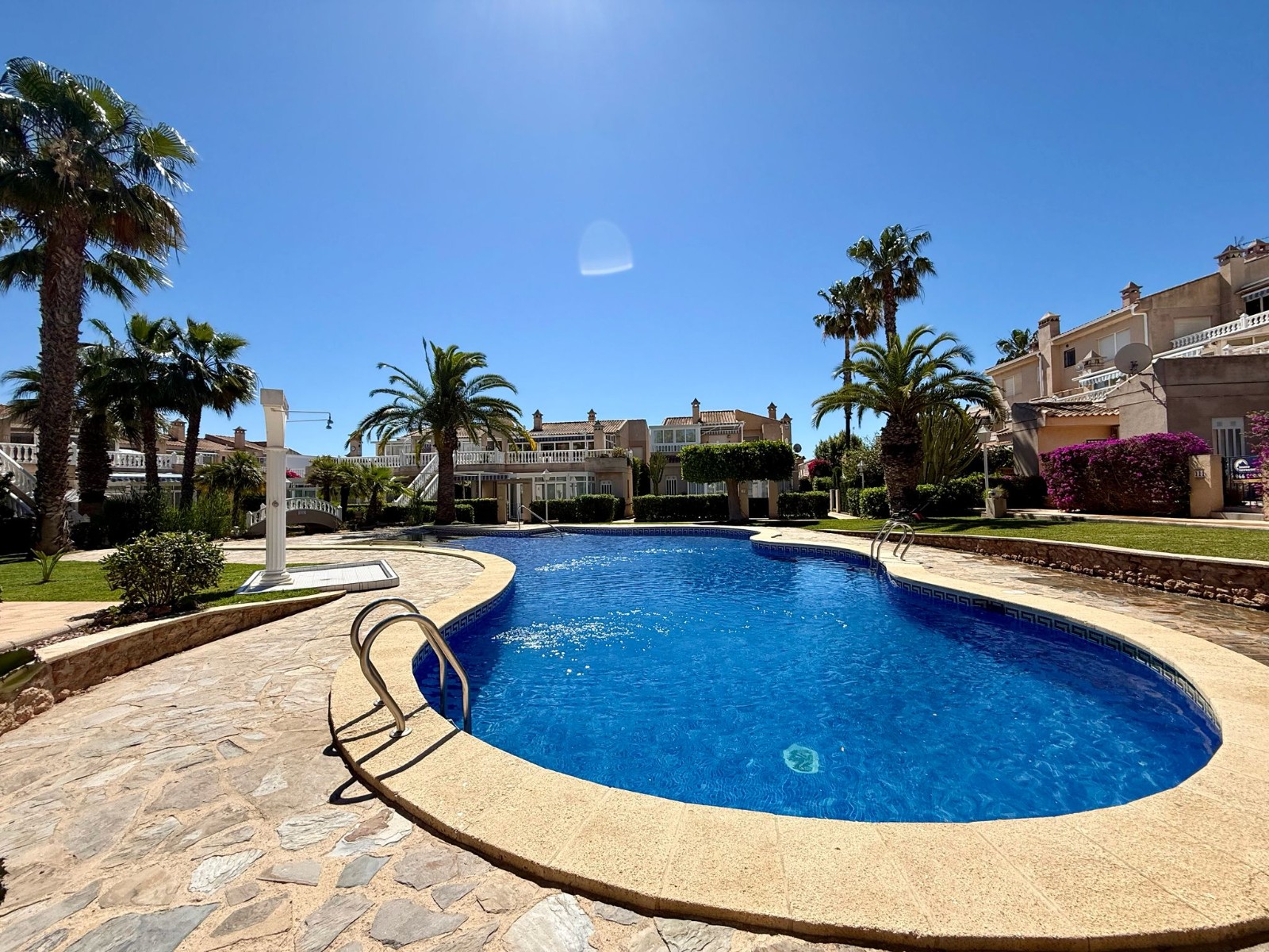 For sale - 2 Bedroom 1 Bathroom Duplex in Orihuela Costa - Playa Flamenca  - Alicante