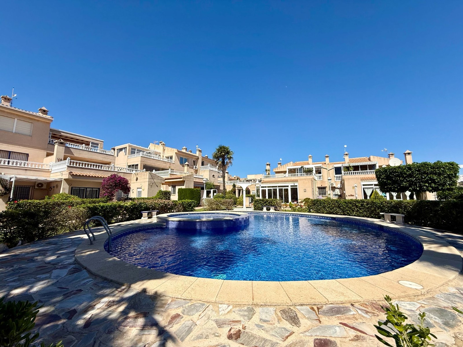 For sale - 2 Bedroom 1 Bathroom Duplex in Orihuela Costa - Playa Flamenca  - Alicante
