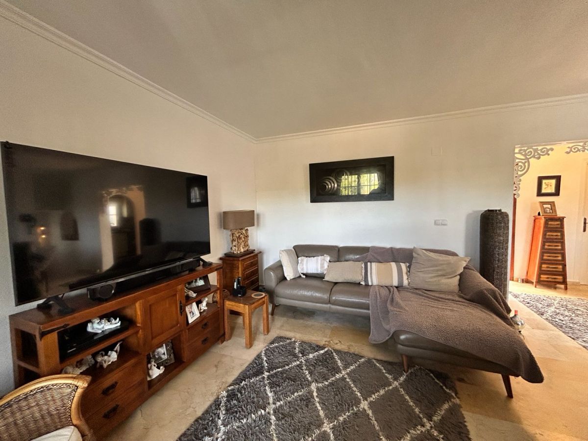 For sale - 3 Bedroom 2 Bathroom Semi Detached in VILLAMARTIN - , VILLAMARTIN, Alicante, Spain - Alicante