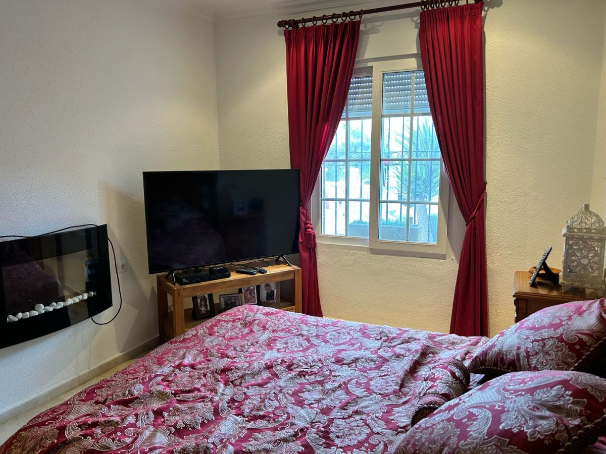 For sale - 3 Bedroom 2 Bathroom Semi Detached in VILLAMARTIN - , VILLAMARTIN, Alicante, Spain - Alicante