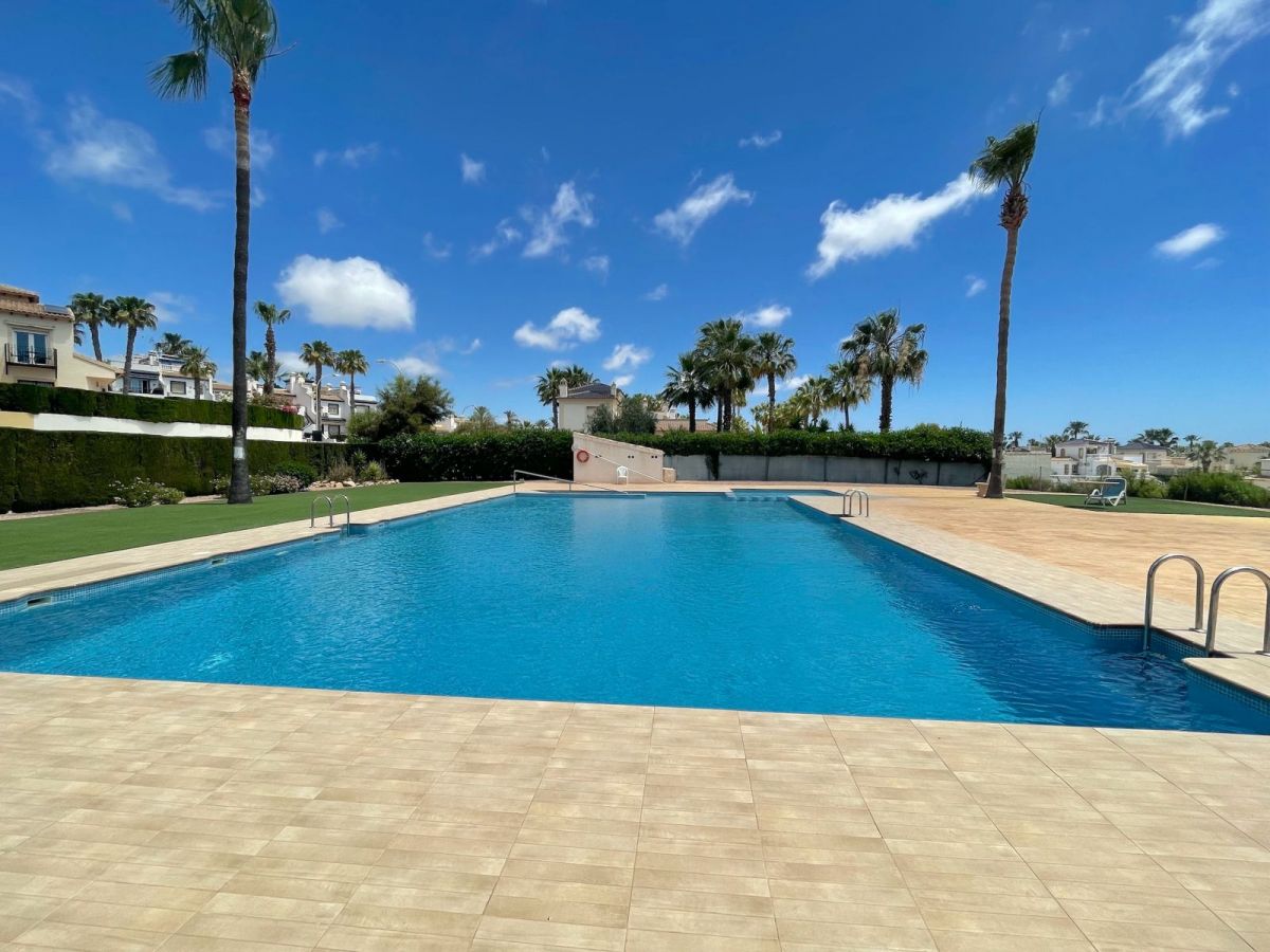 For sale - 3 Bedroom 2 Bathroom Semi Detached in VILLAMARTIN - , VILLAMARTIN, Alicante, Spain - Alicante