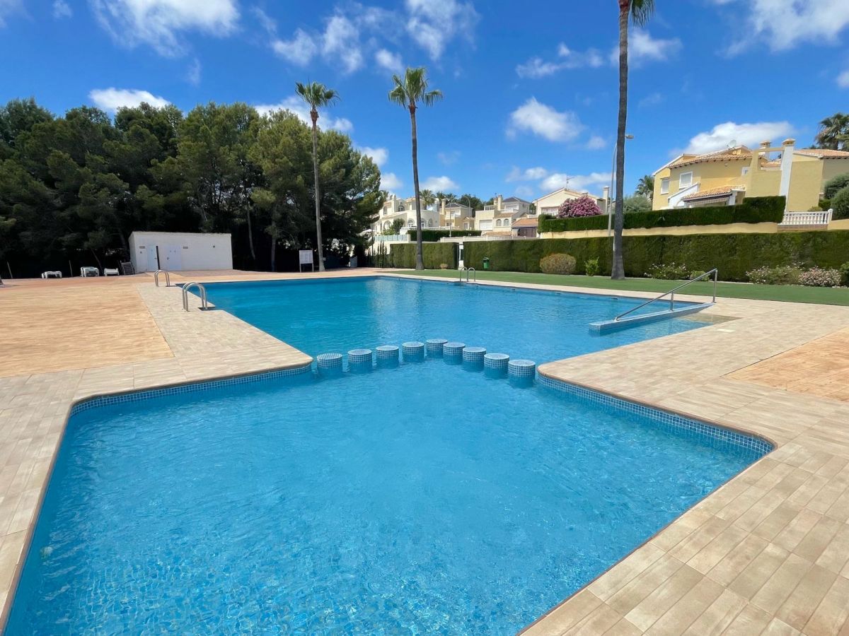For sale - 3 Bedroom 2 Bathroom Semi Detached in VILLAMARTIN - , VILLAMARTIN, Alicante, Spain - Alicante