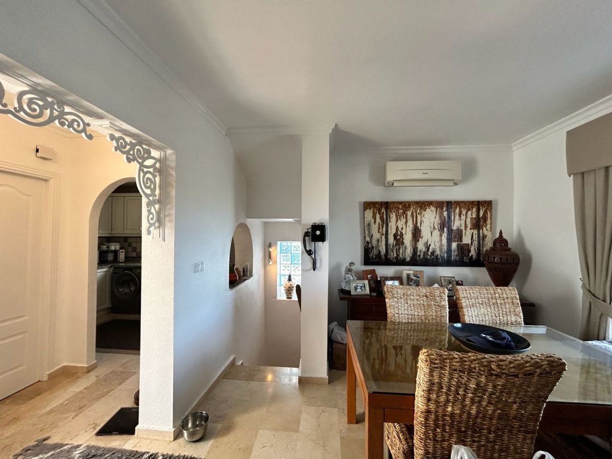 For sale - 3 Bedroom 2 Bathroom Semi Detached in VILLAMARTIN - , VILLAMARTIN, Alicante, Spain - Alicante