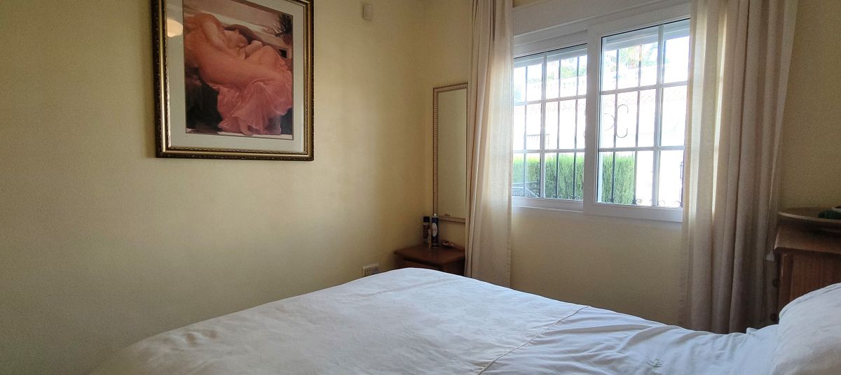 For sale - 2 Bedroom 2 Bathroom Townhouse in Villamartin - Alicante, Spain - Alicante