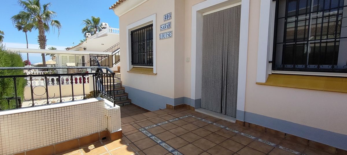 For sale - 2 Bedroom 2 Bathroom Townhouse in Villamartin - Alicante, Spain - Alicante