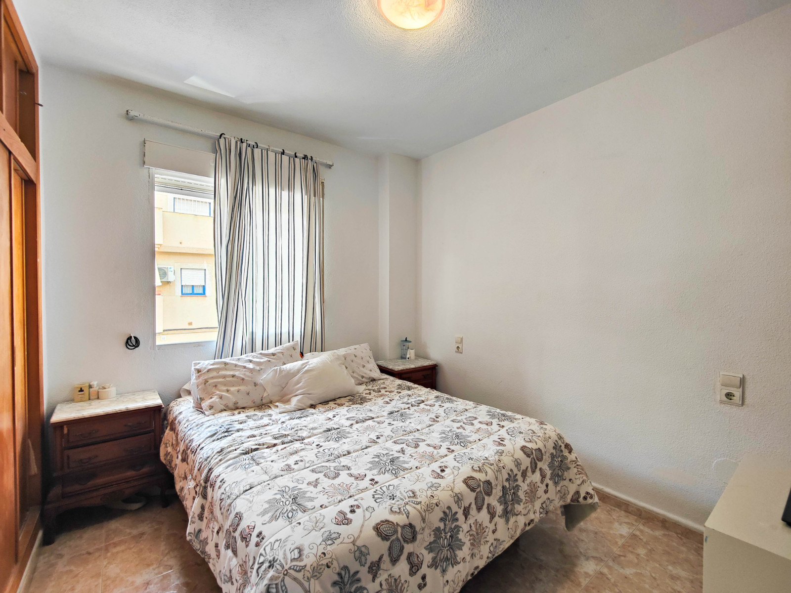 For sale - 2 Bedroom 1 Bathroom Apartment in Torrevieja - Antonio Machado  - Alicante