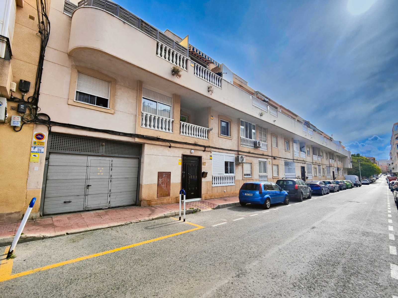 For sale - 2 Bedroom 1 Bathroom Apartment in Torrevieja - Antonio Machado  - Alicante