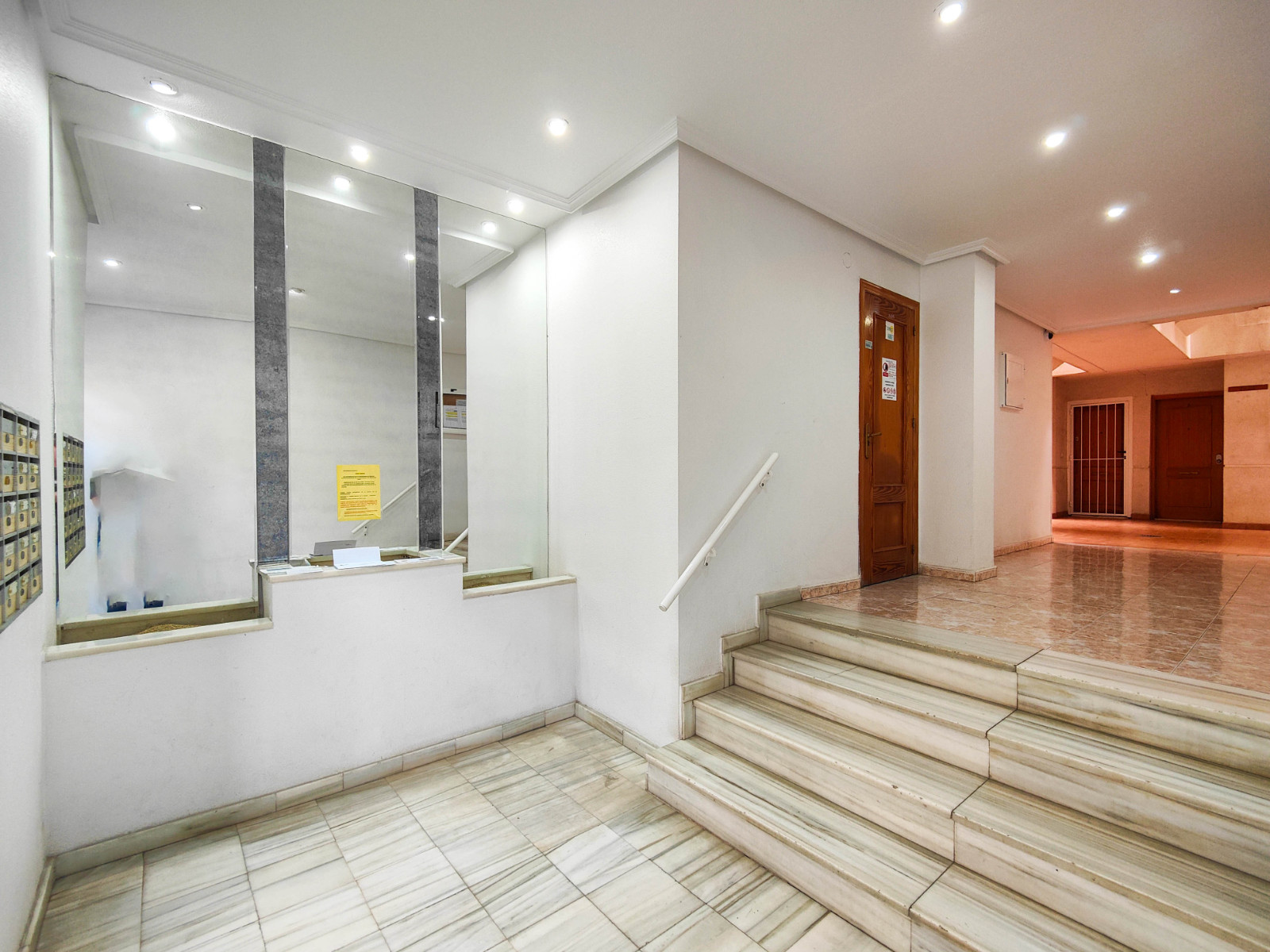 For sale - 2 Bedroom 1 Bathroom Apartment in Torrevieja - Antonio Machado  - Alicante