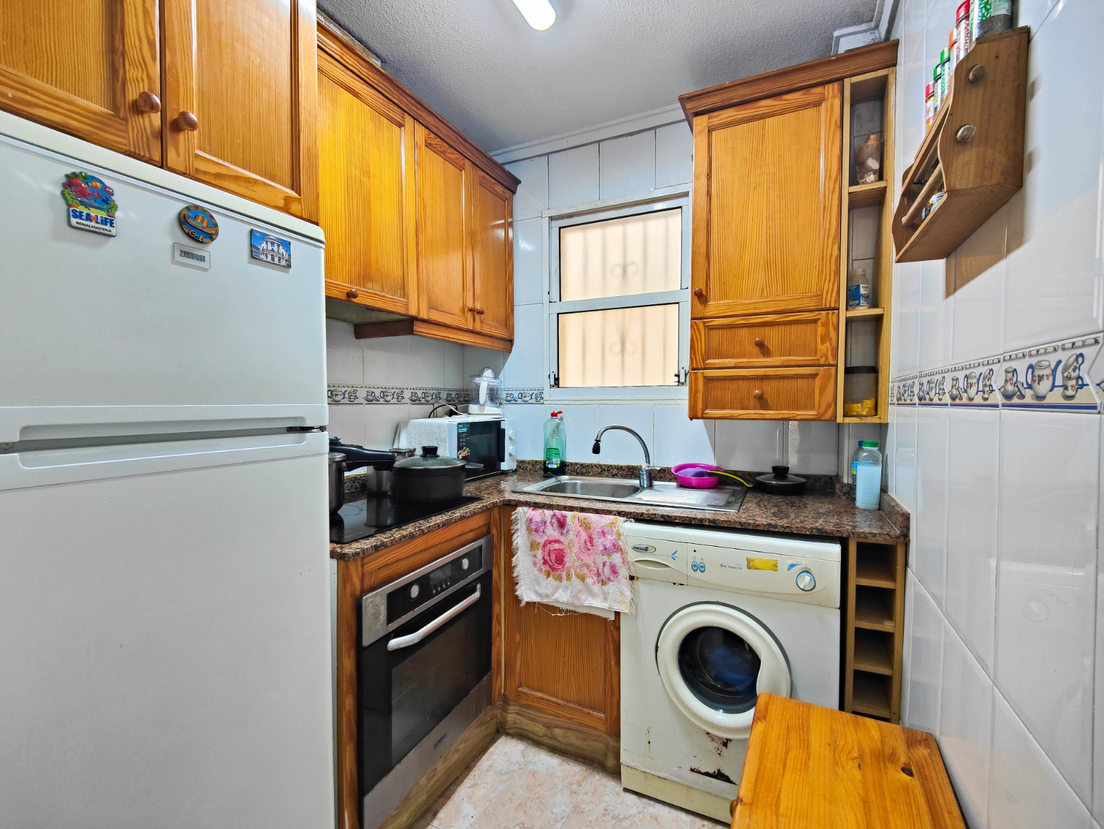 For sale - 2 Bedroom 1 Bathroom Apartment in Torrevieja - Antonio Machado  - Alicante