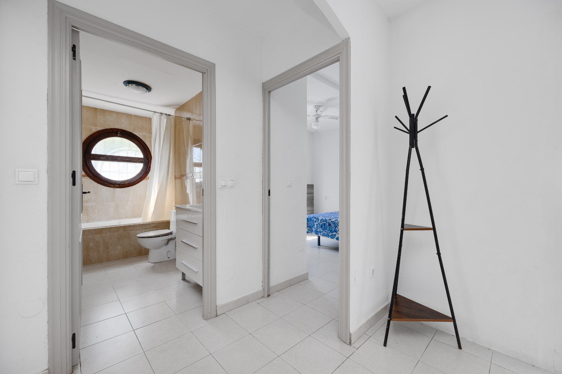 For sale - 2 Bedroom 1 Bathroom Ground Floor apartment in Torrevieja - playa de los naufragos  - Alicante