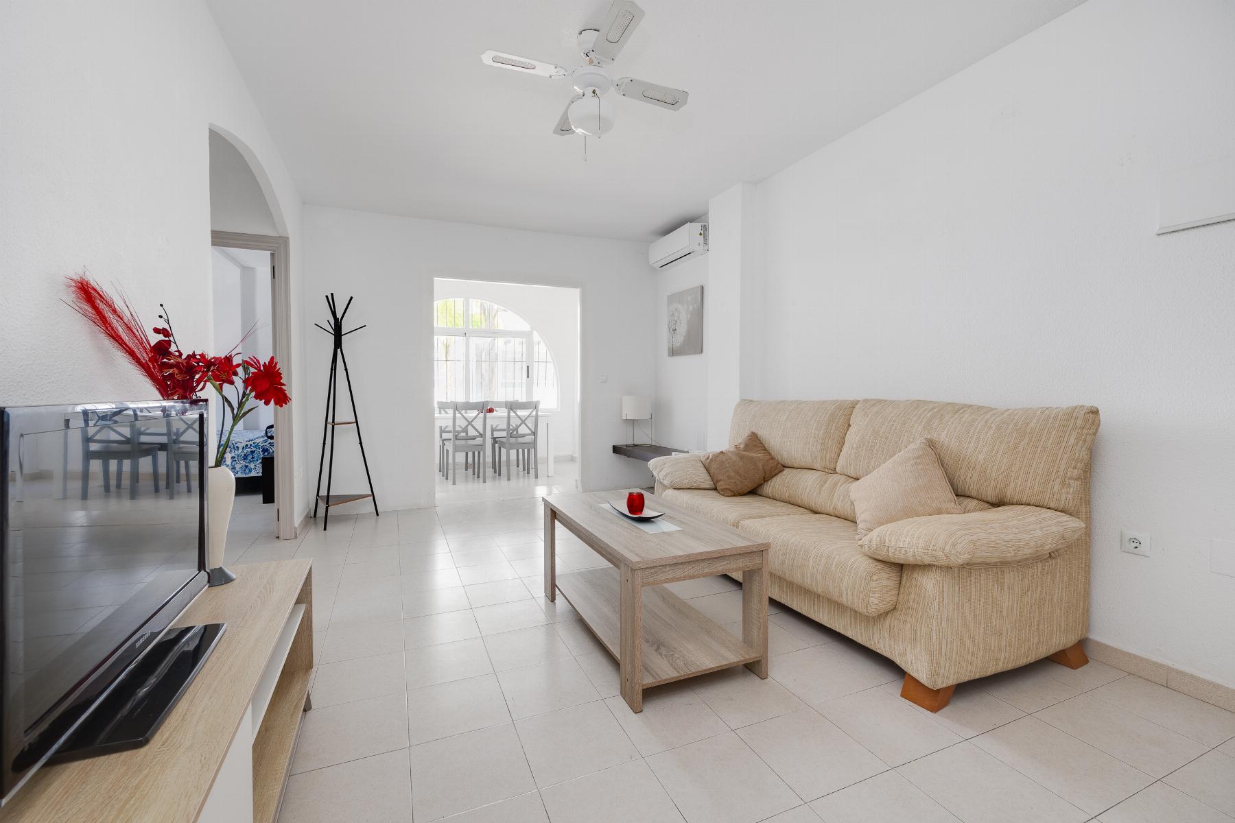 For sale - 2 Bedroom 1 Bathroom Ground Floor apartment in Torrevieja - playa de los naufragos  - Alicante