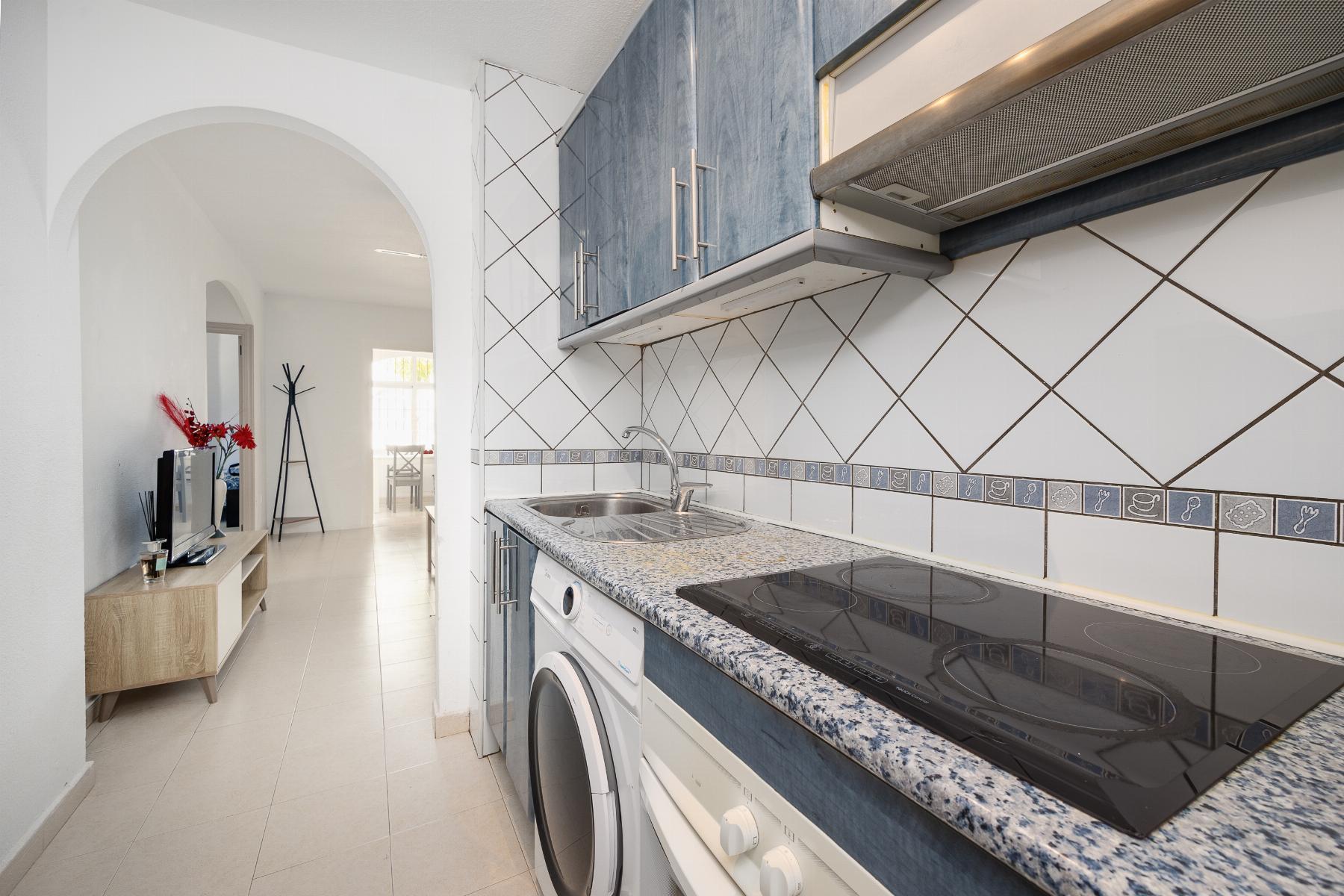 For sale - 2 Bedroom 1 Bathroom Ground Floor apartment in Torrevieja - playa de los naufragos  - Alicante