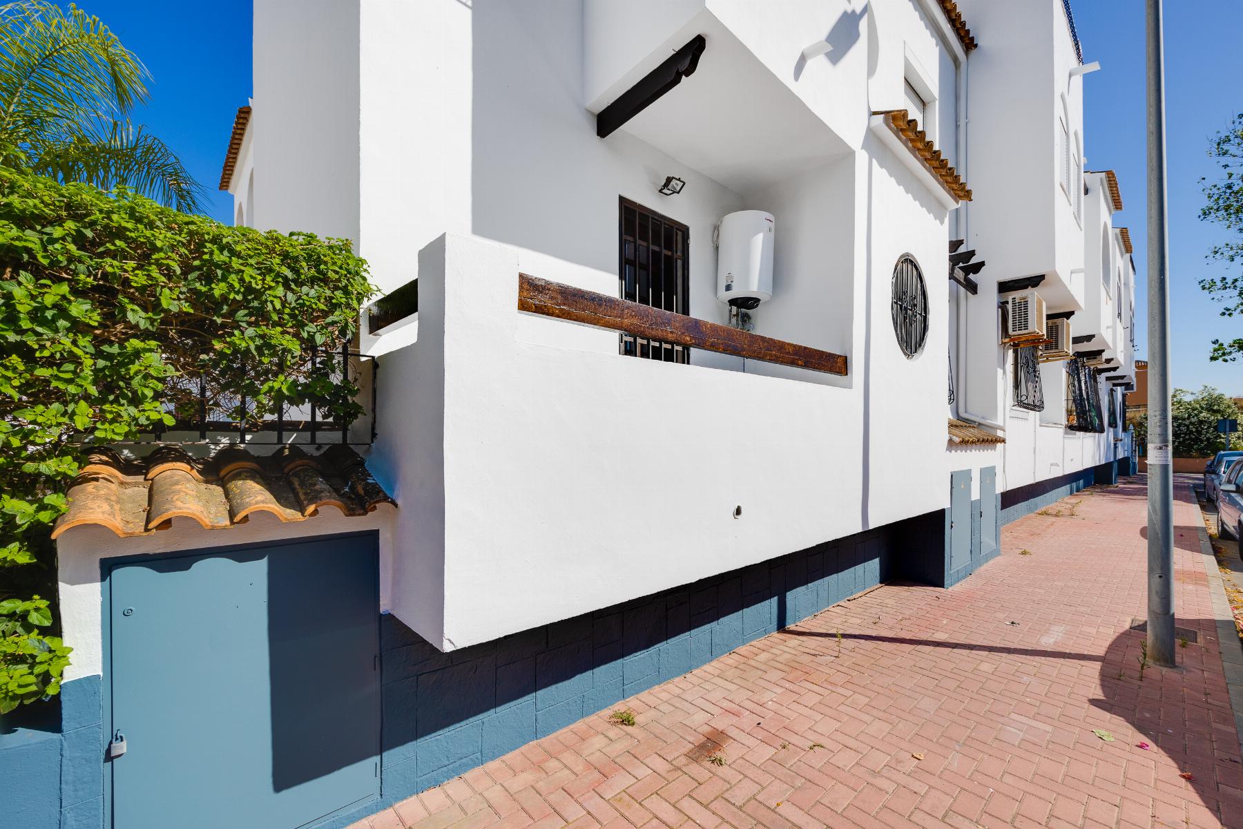 For sale - 2 Bedroom 1 Bathroom Ground Floor apartment in Torrevieja - playa de los naufragos  - Alicante