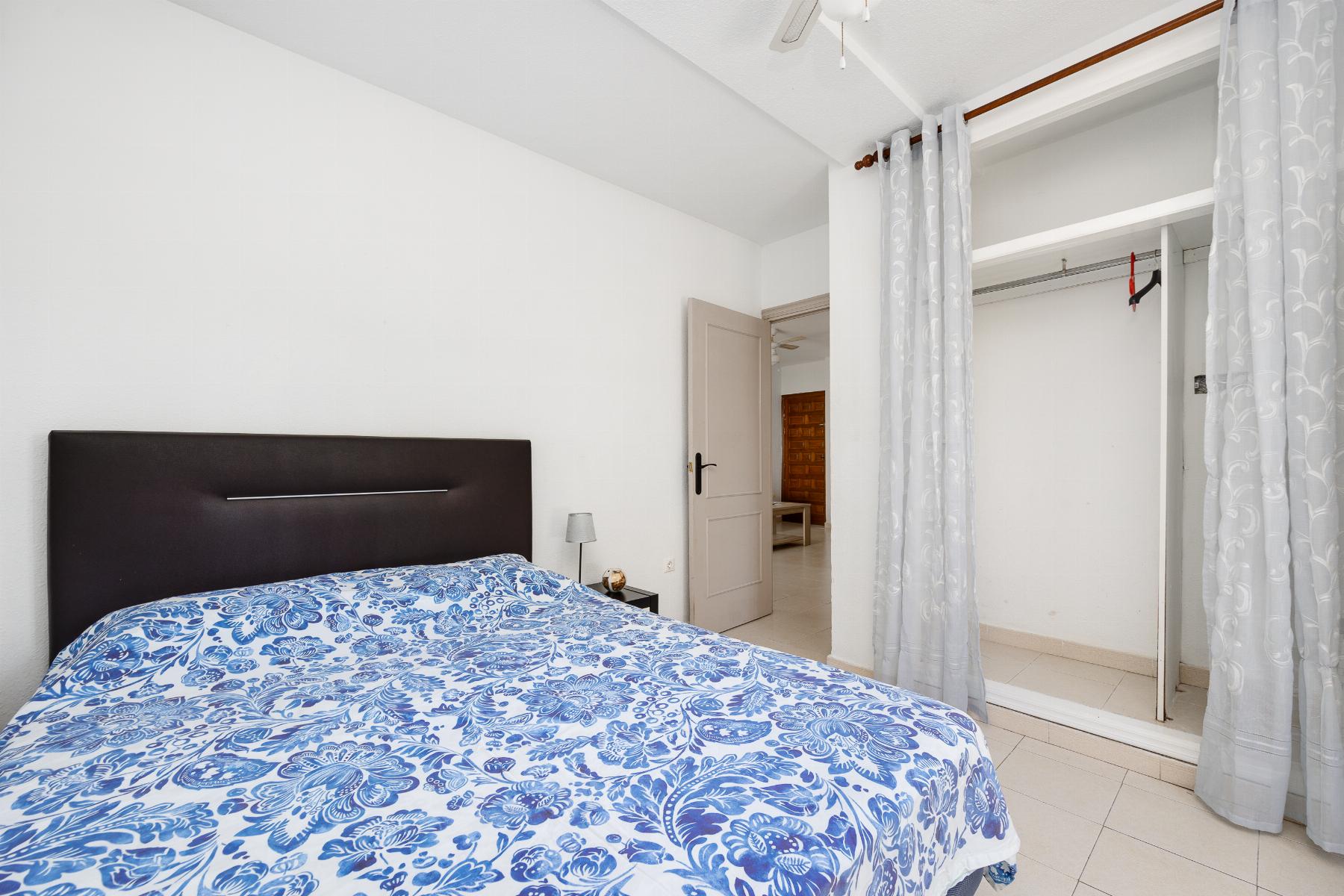 For sale - 2 Bedroom 1 Bathroom Ground Floor apartment in Torrevieja - playa de los naufragos  - Alicante