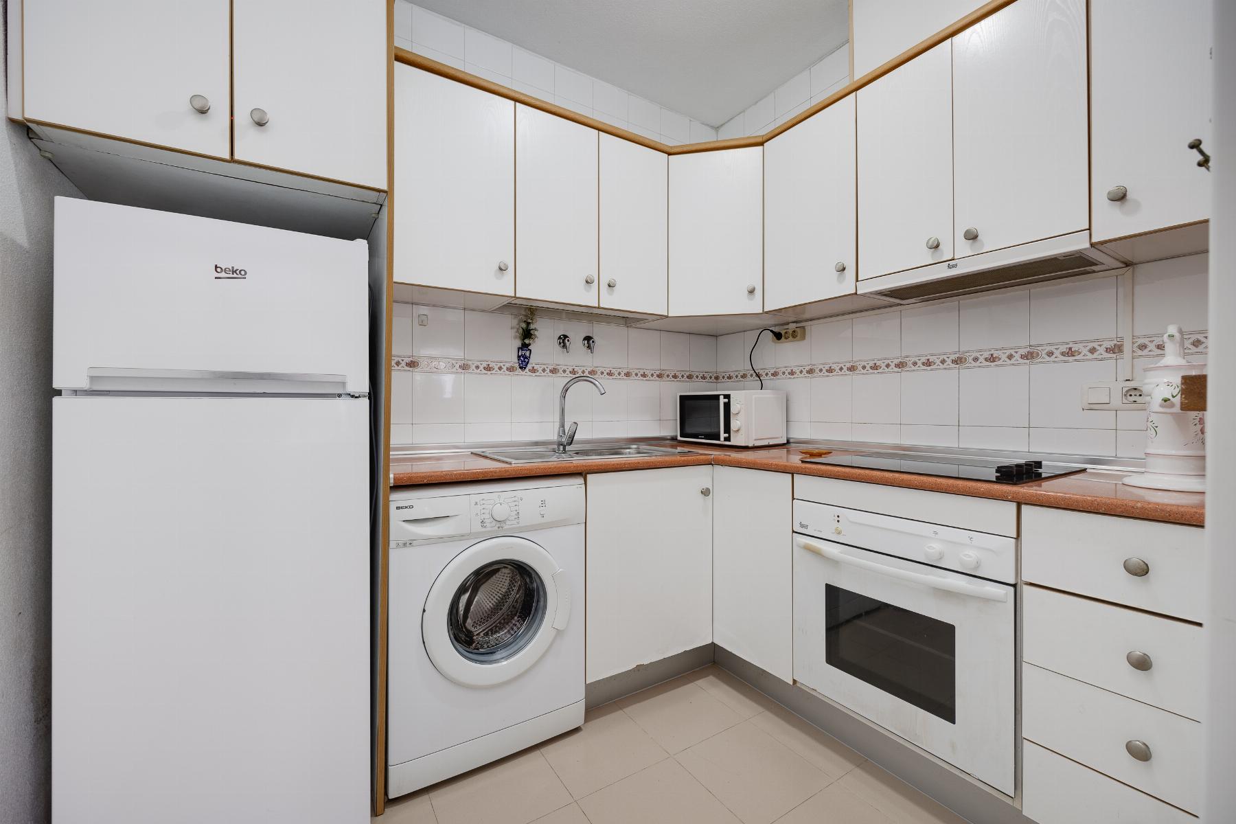 For sale - 2 Bedroom 1 Bathroom Ground floor apartment in Torrevieja - playa de los naufragos  - Alicante
