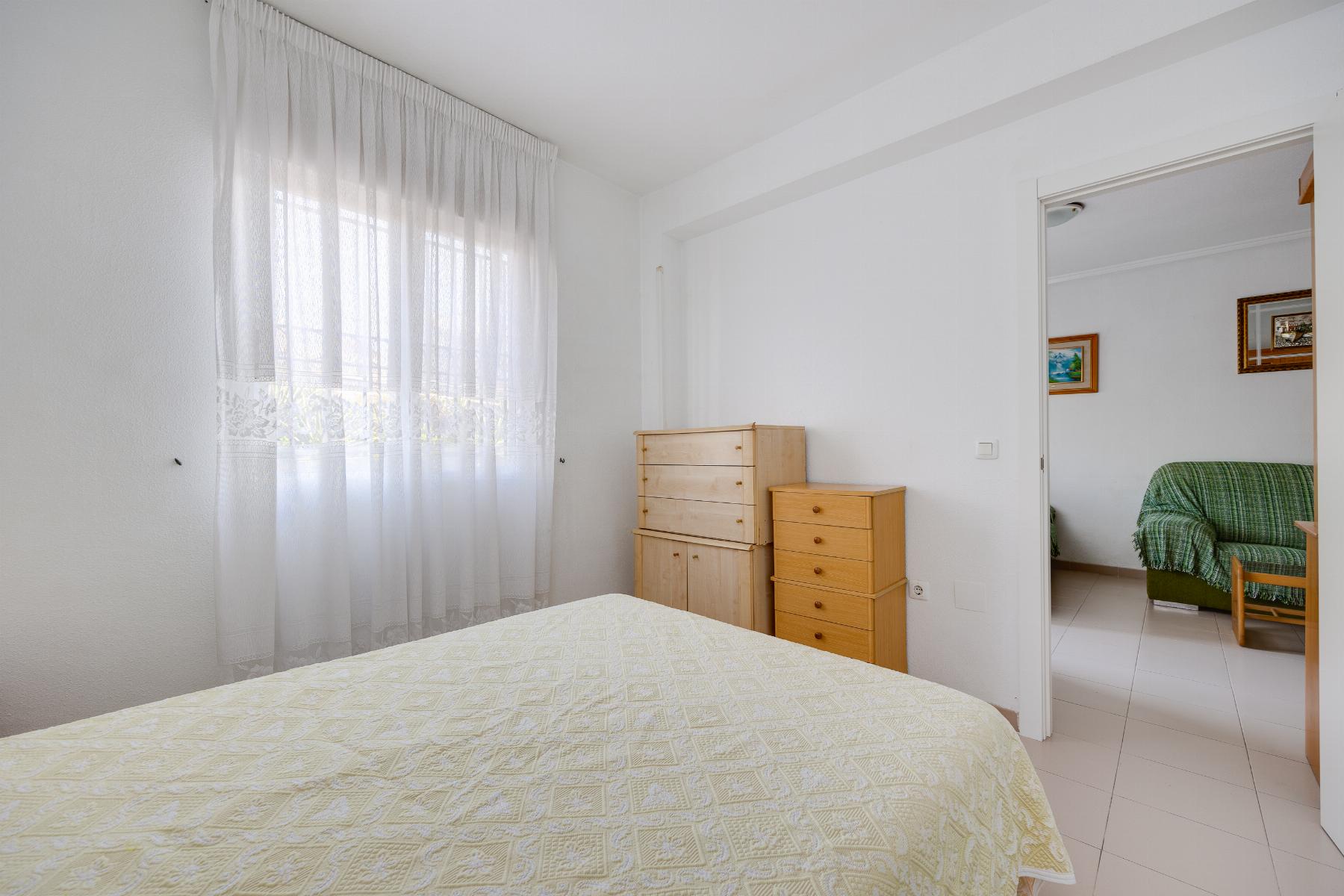 For sale - 2 Bedroom 1 Bathroom Ground floor apartment in Torrevieja - playa de los naufragos  - Alicante
