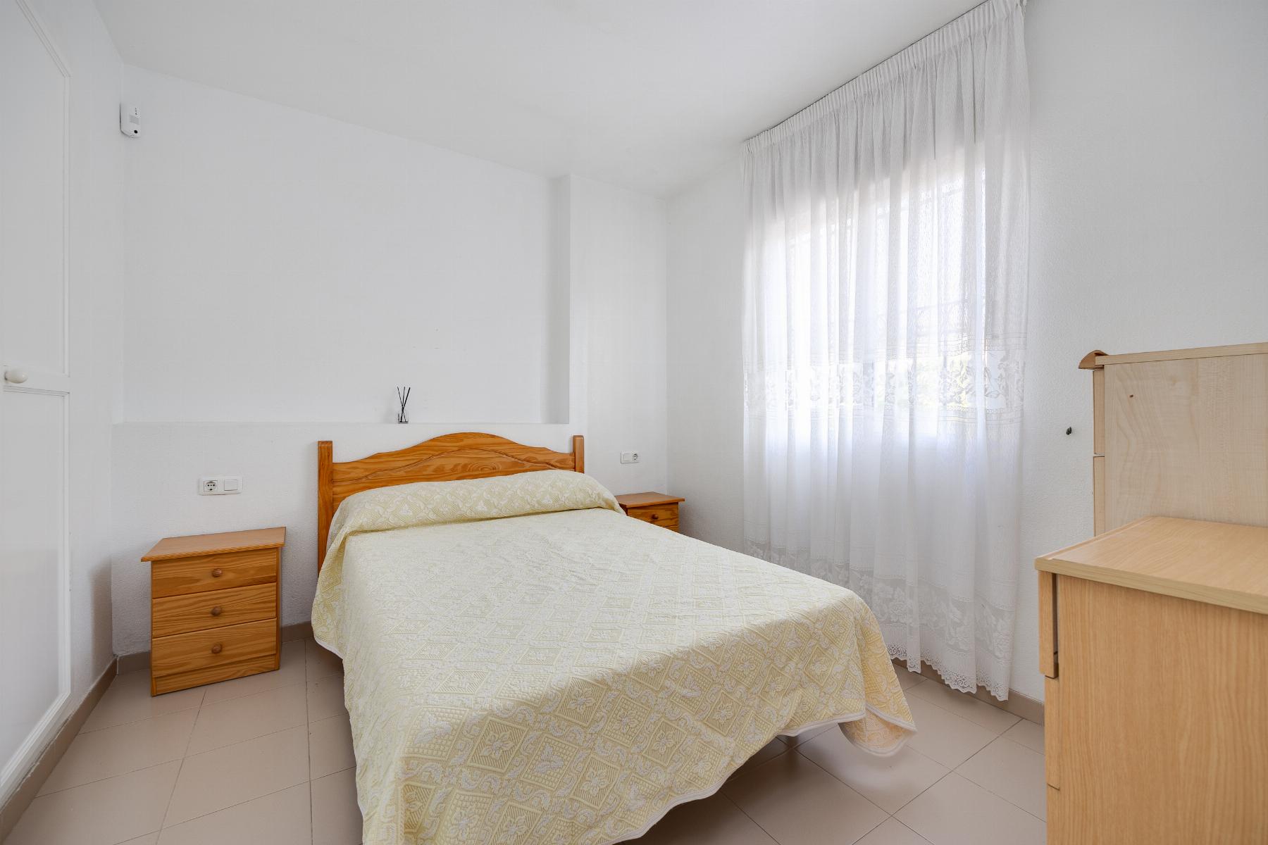 For sale - 2 Bedroom 1 Bathroom Ground floor apartment in Torrevieja - playa de los naufragos  - Alicante
