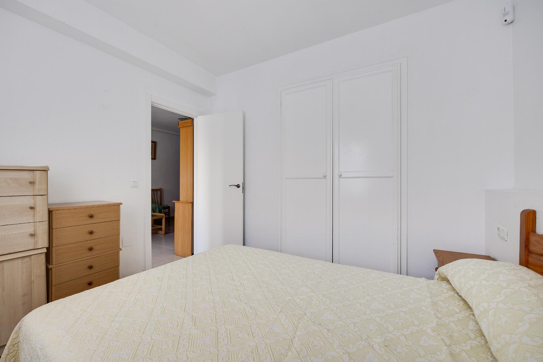 For sale - 2 Bedroom 1 Bathroom Ground floor apartment in Torrevieja - playa de los naufragos  - Alicante