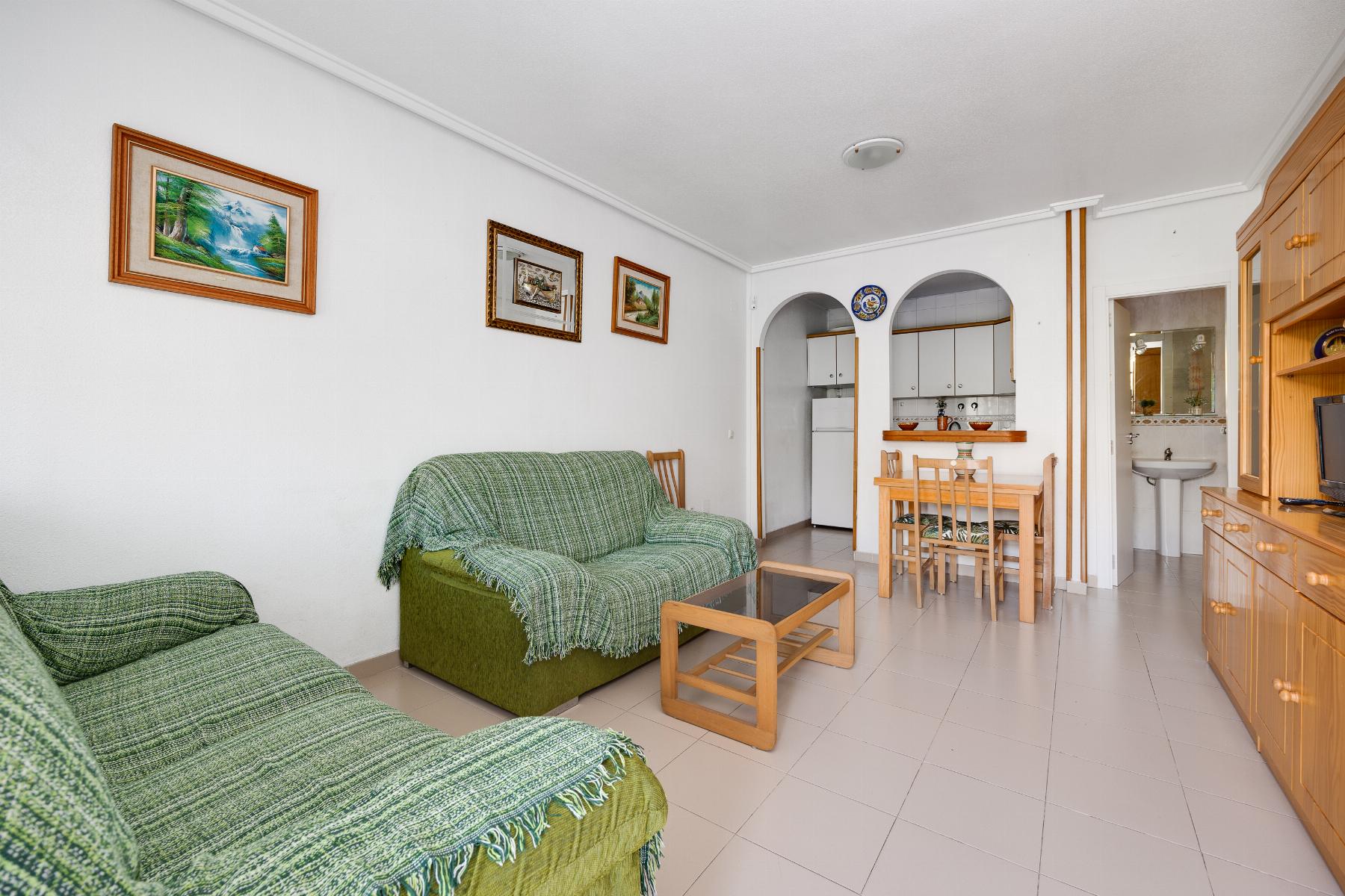 For sale - 2 Bedroom 1 Bathroom Ground floor apartment in Torrevieja - playa de los naufragos  - Alicante