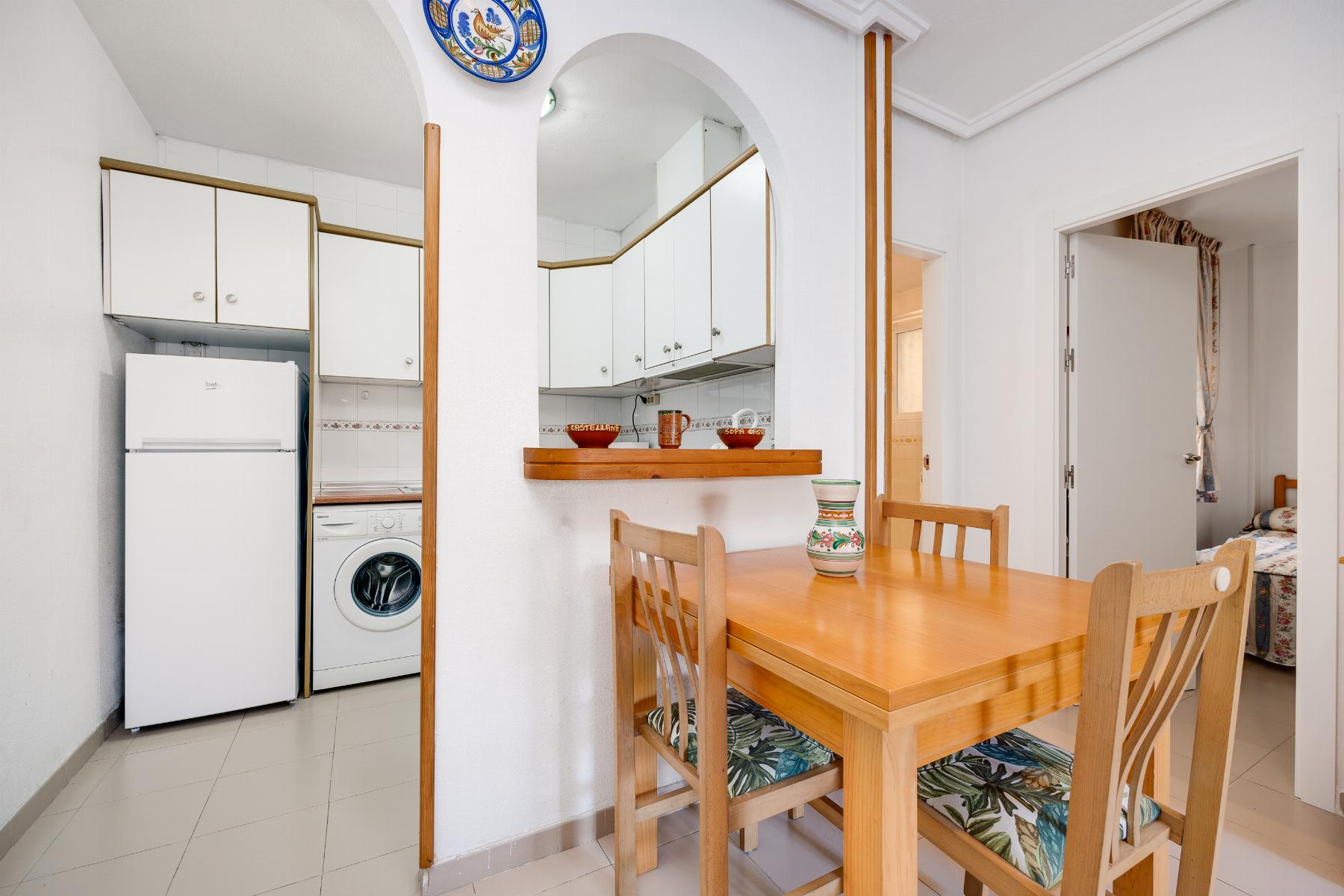 For sale - 2 Bedroom 1 Bathroom Ground floor apartment in Torrevieja - playa de los naufragos  - Alicante