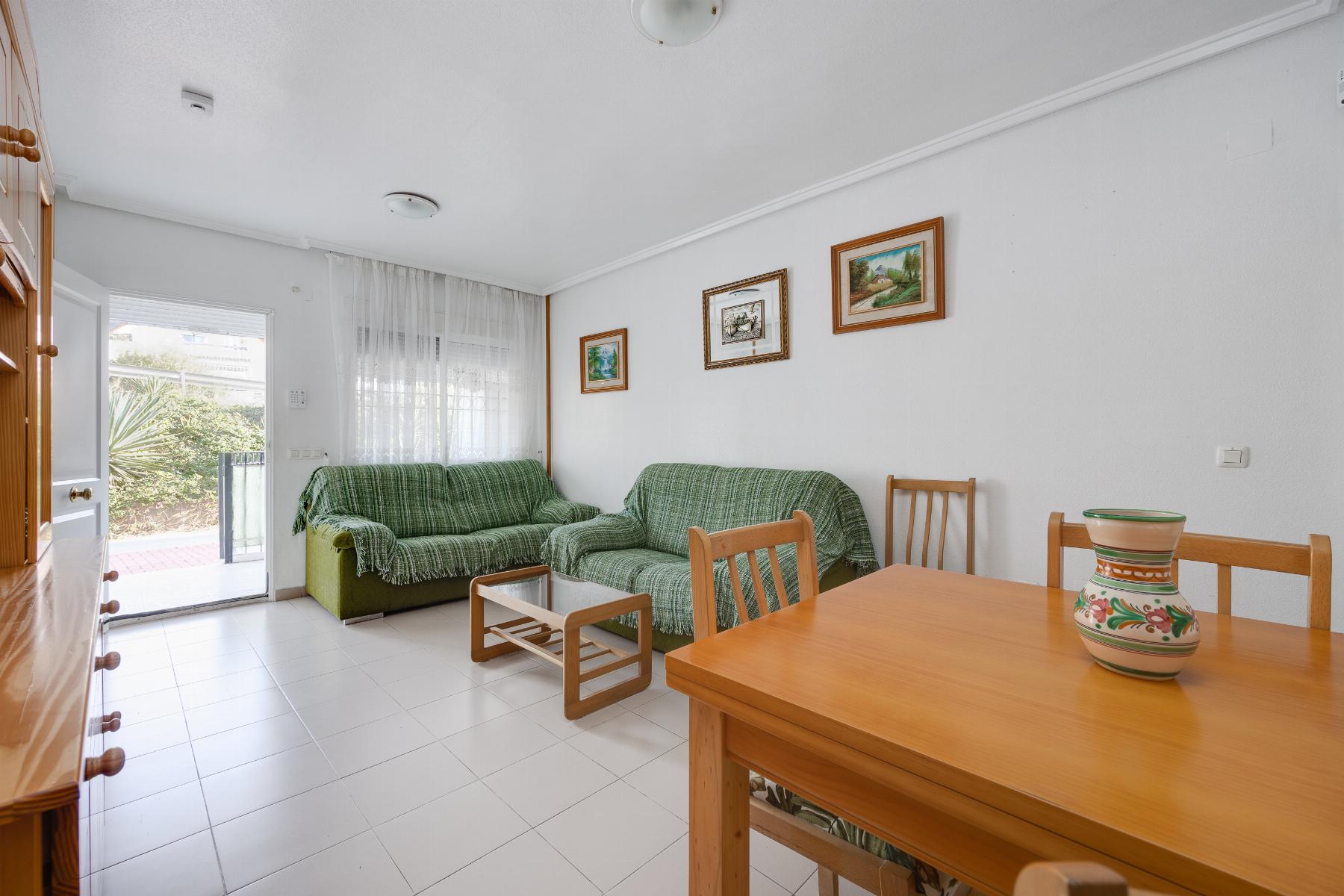 For sale - 2 Bedroom 1 Bathroom Ground floor apartment in Torrevieja - playa de los naufragos  - Alicante