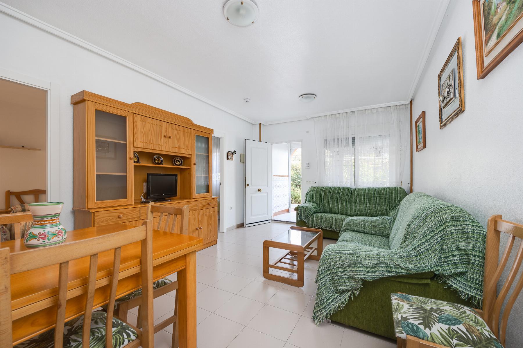 For sale - 2 Bedroom 1 Bathroom Ground floor apartment in Torrevieja - playa de los naufragos  - Alicante