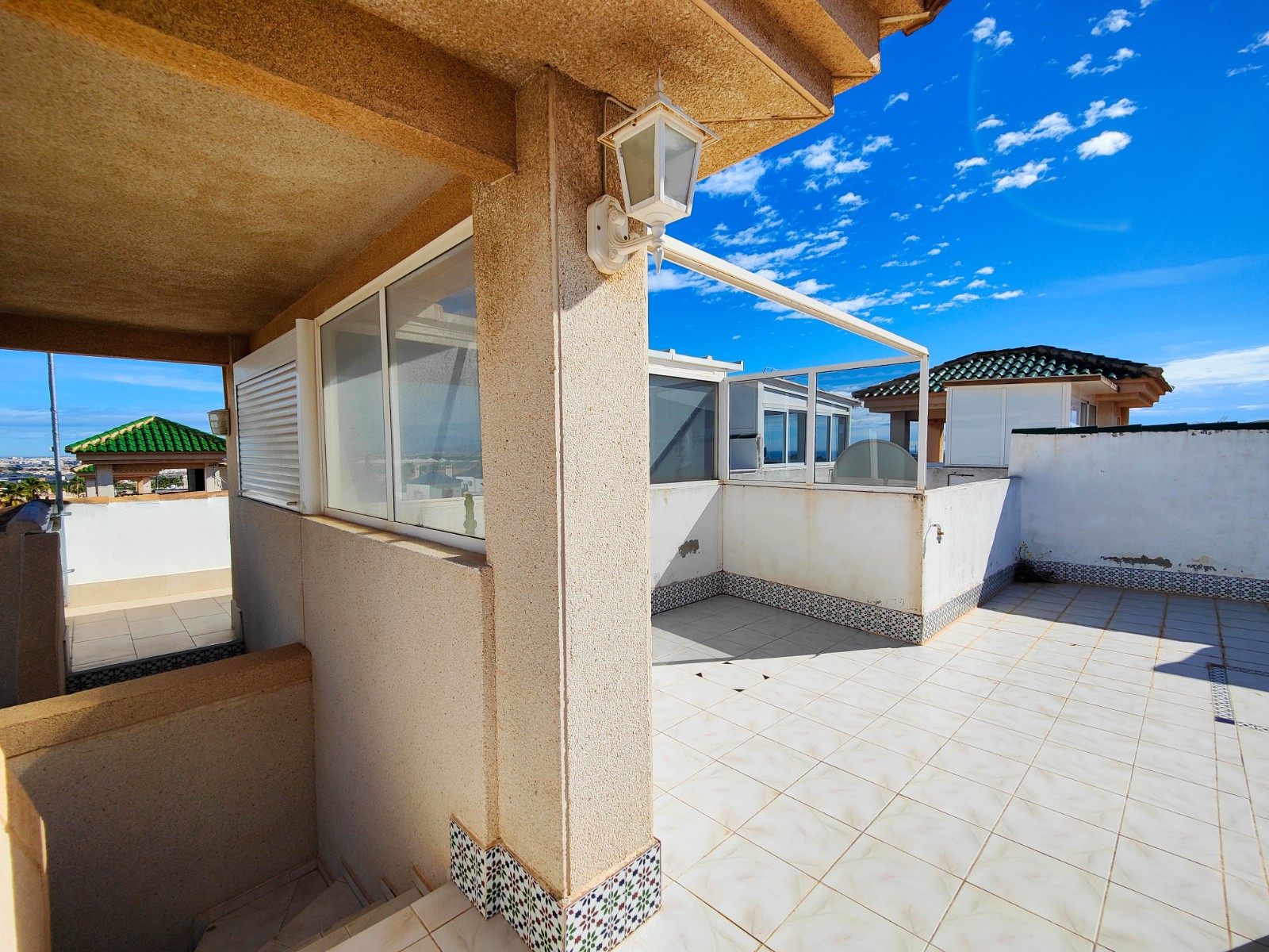For sale - 1 Bedroom 1 Bathroom Top floor bungalow in Torrevieja - Punta Prima    - Alicante