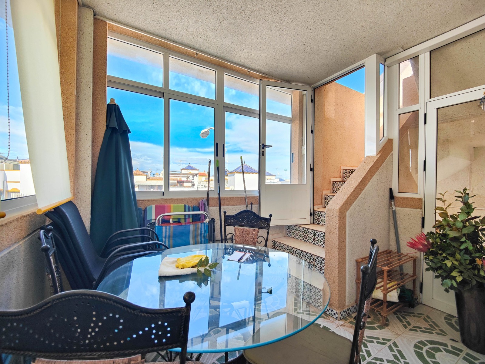 For sale - 1 Bedroom 1 Bathroom Top floor bungalow in Torrevieja - Punta Prima    - Alicante