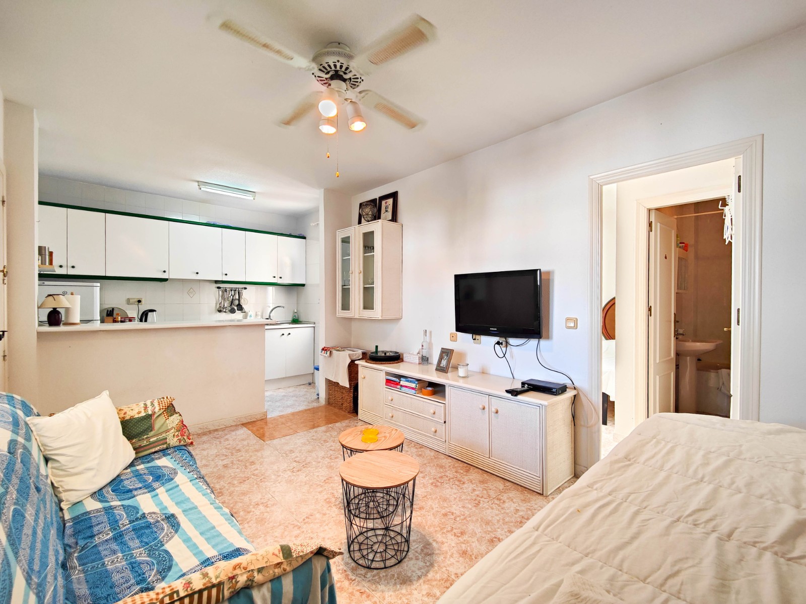 For sale - 1 Bedroom 1 Bathroom Top floor bungalow in Torrevieja - Punta Prima    - Alicante
