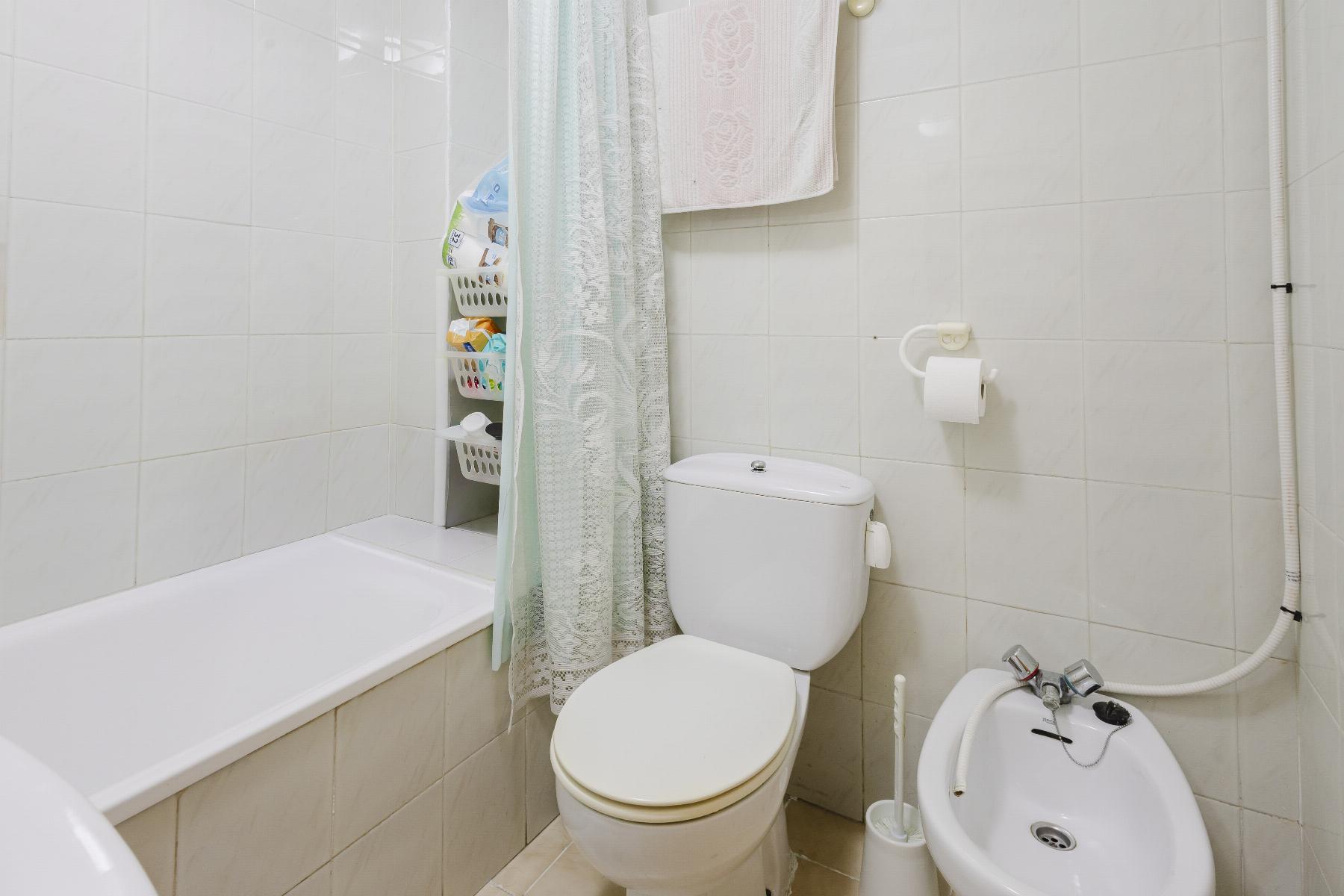 For sale - 2 Bedroom 1 Bathroom Penthouse in Torrevieja - Playa del Acequión  - Alicante